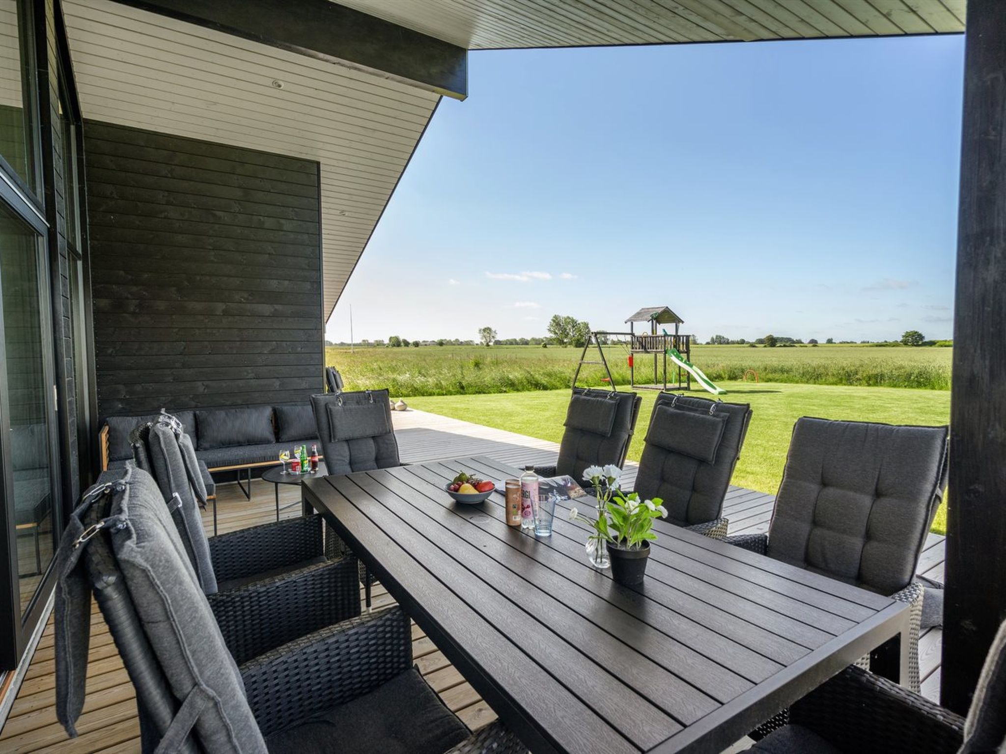 "Thalie" - 400m from the sea