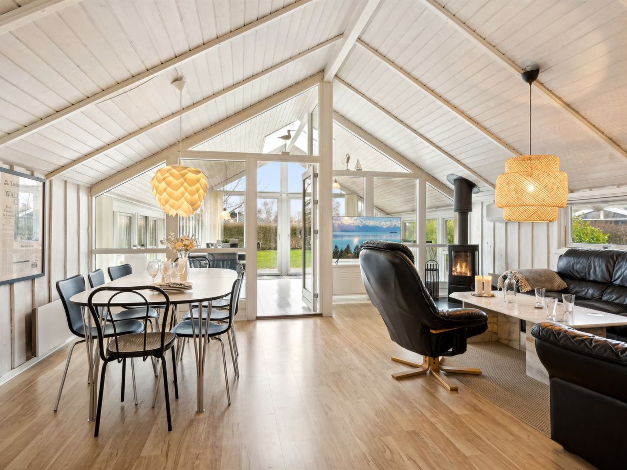 "Chrisse" - 250m from the sea - Binnen