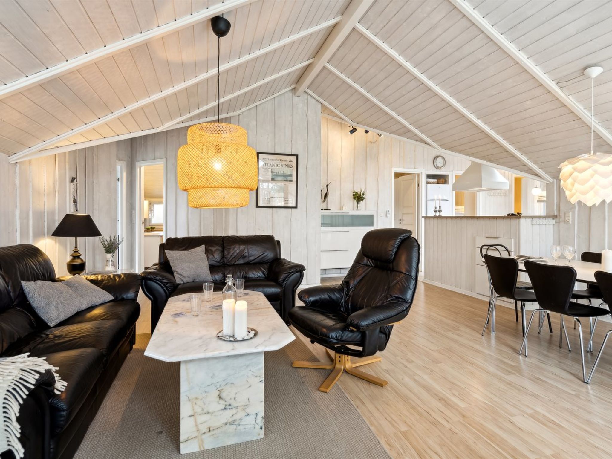 "Chrisse" - 250m from the sea - Binnen