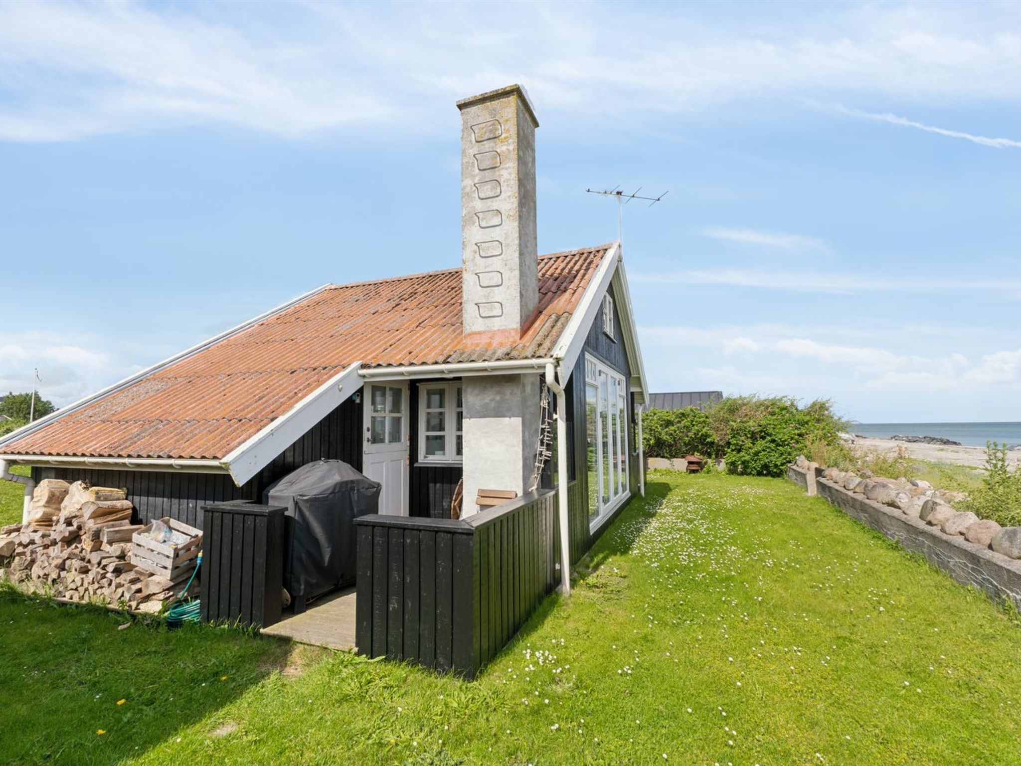 "Ofrath" - 5m from the sea - Buiten