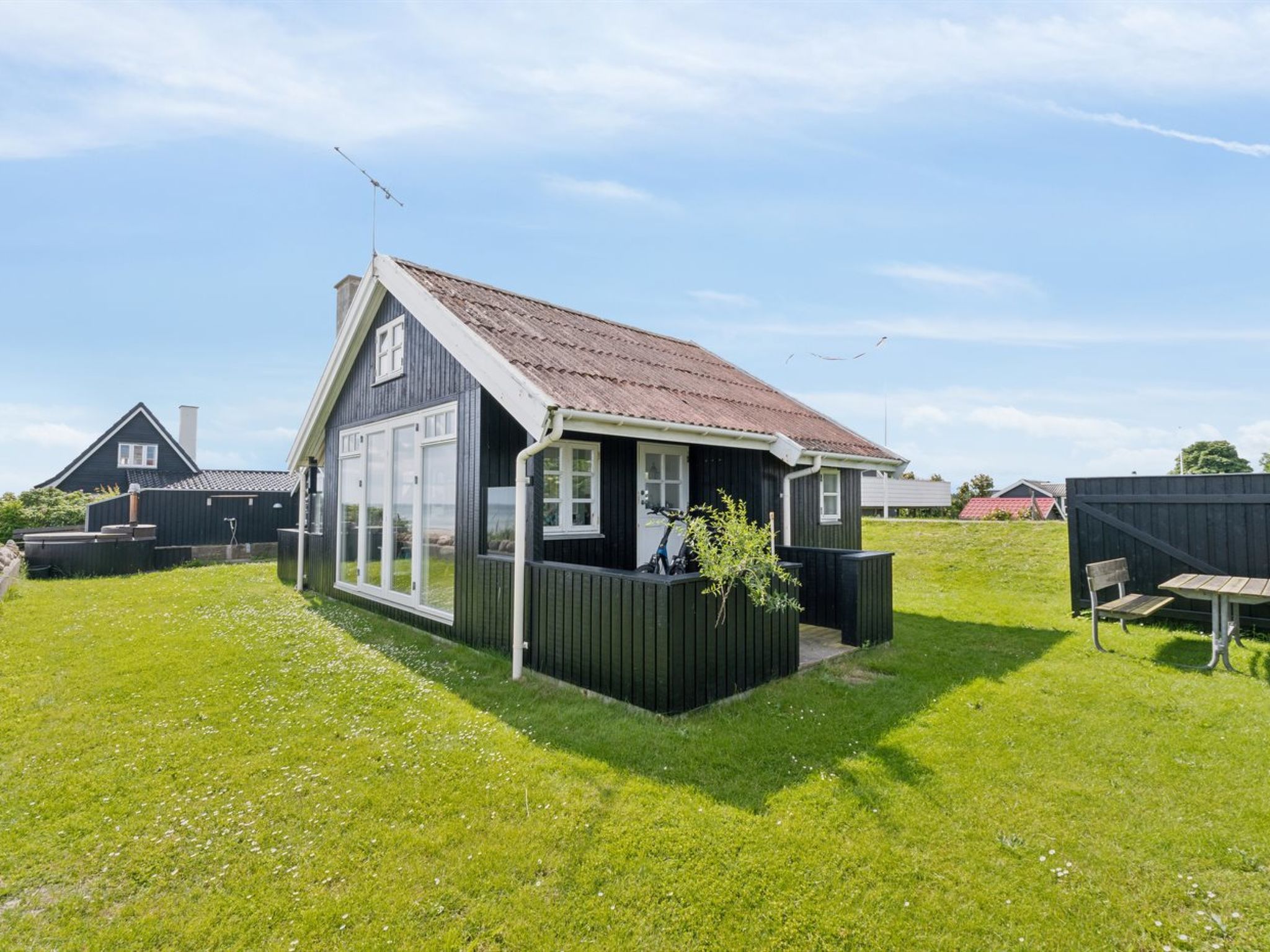 "Ofrath" - 5m from the sea - Buiten