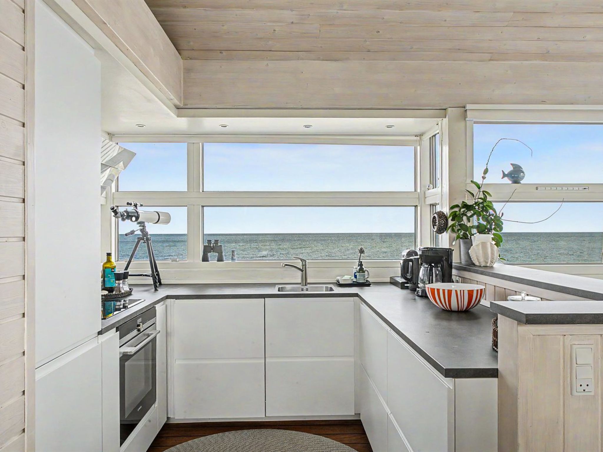 "Diderik" - 5m from the sea - Binnen