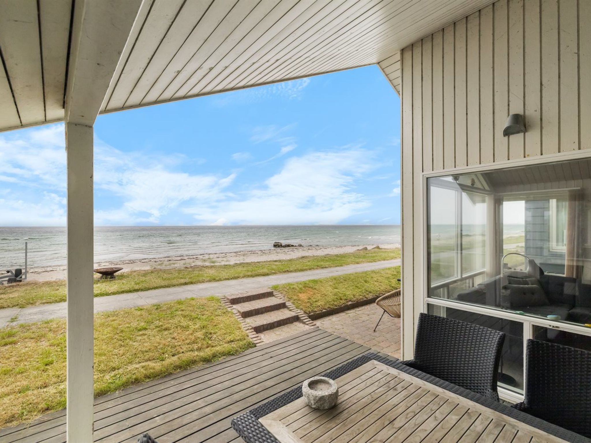 "Aswith" - 5m from the sea-Buiten