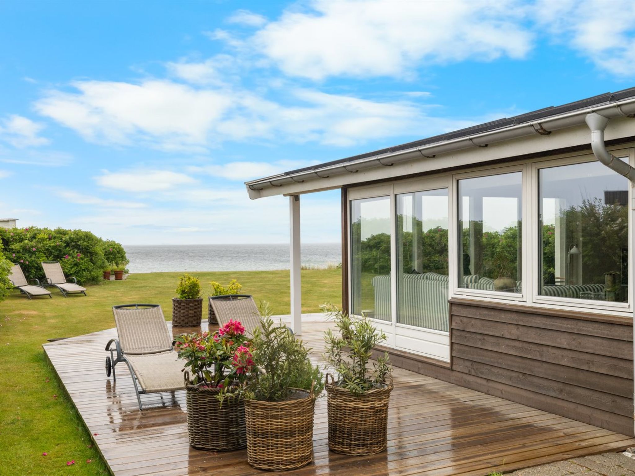 "Dimo" - 20m from the sea - Buiten
