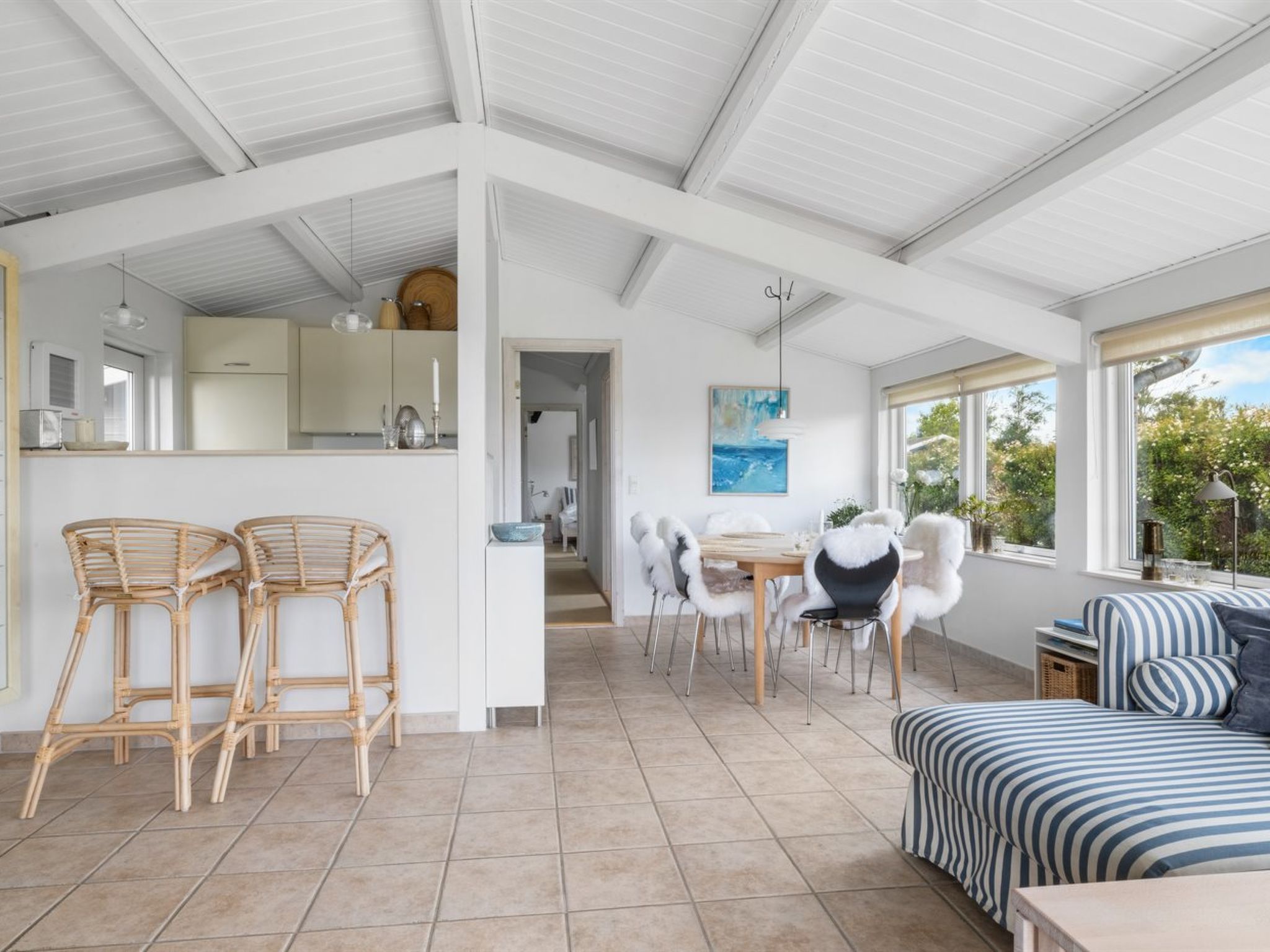 "Dimo" - 20m from the sea-Binnen