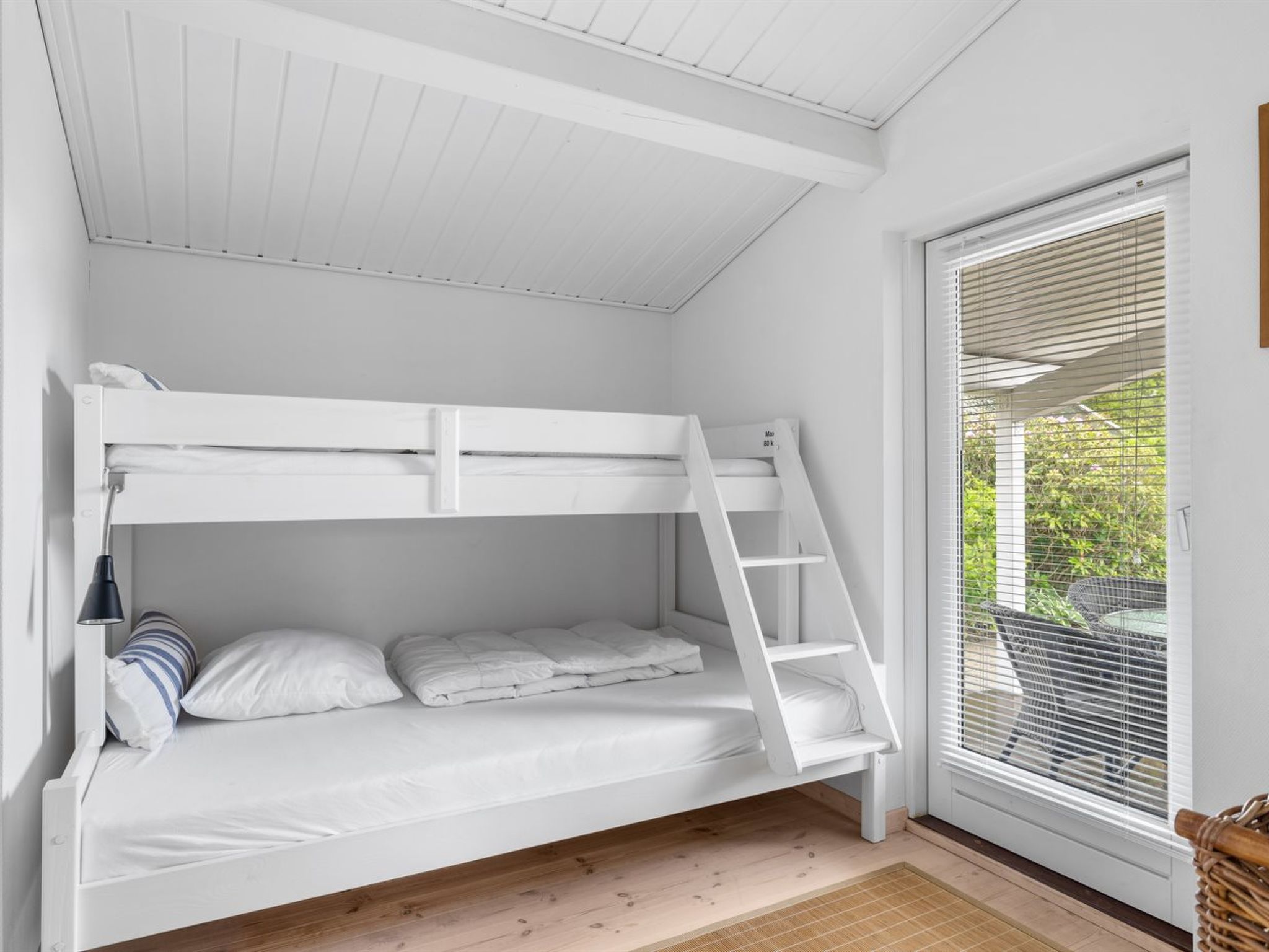 "Dimo" - 20m from the sea-Binnen