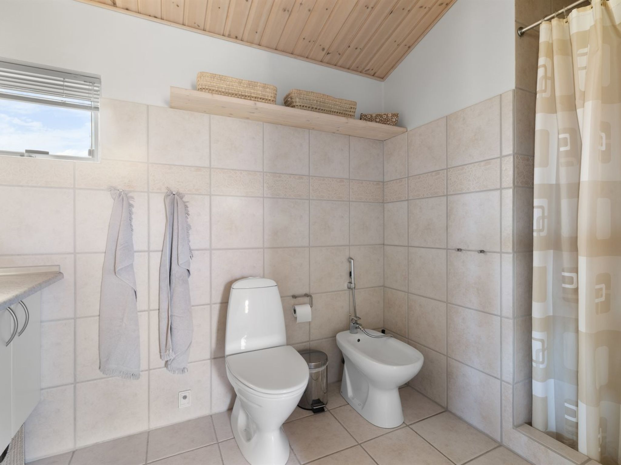 "Dimo" - 20m from the sea-Binnen