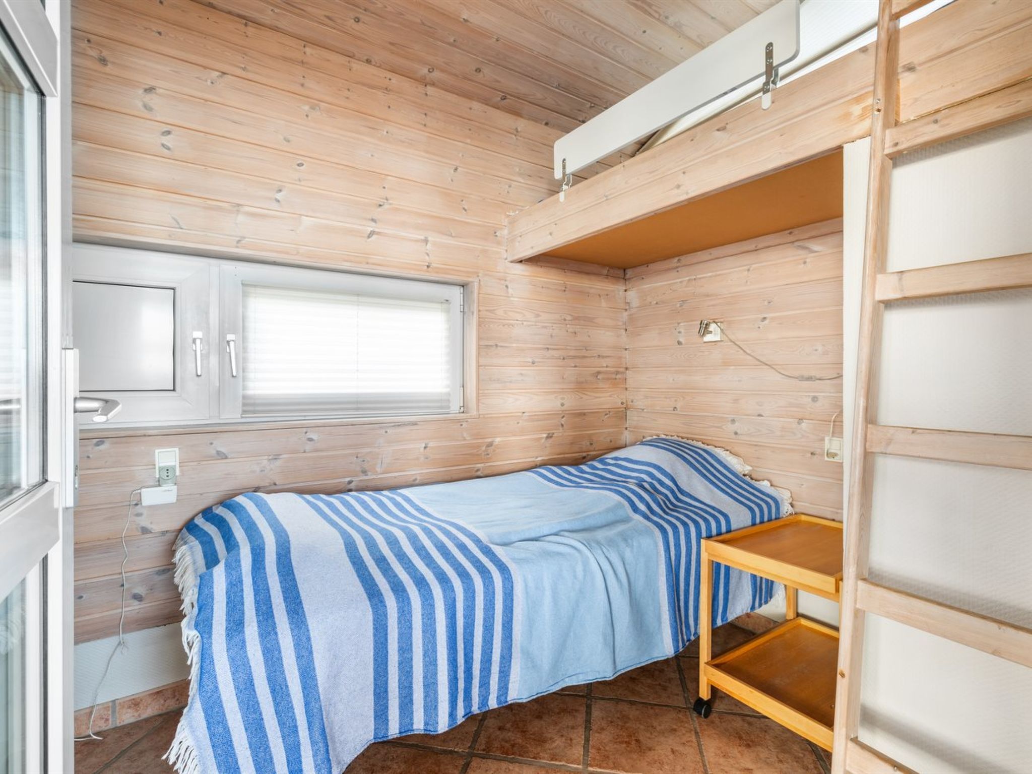 "Amila" - 10m from the sea-Inside