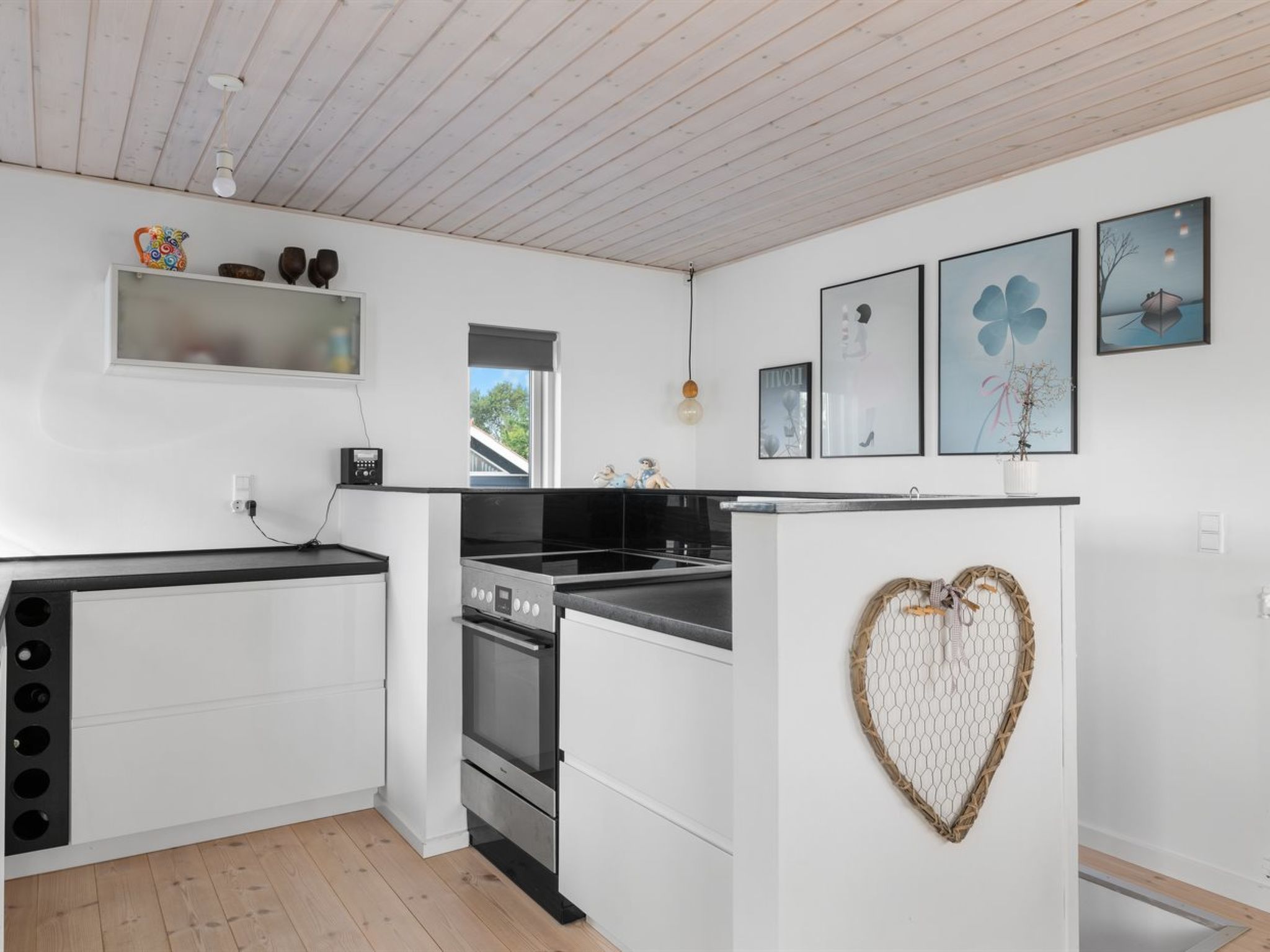 "Folkhart" - 10m from the sea-Binnen