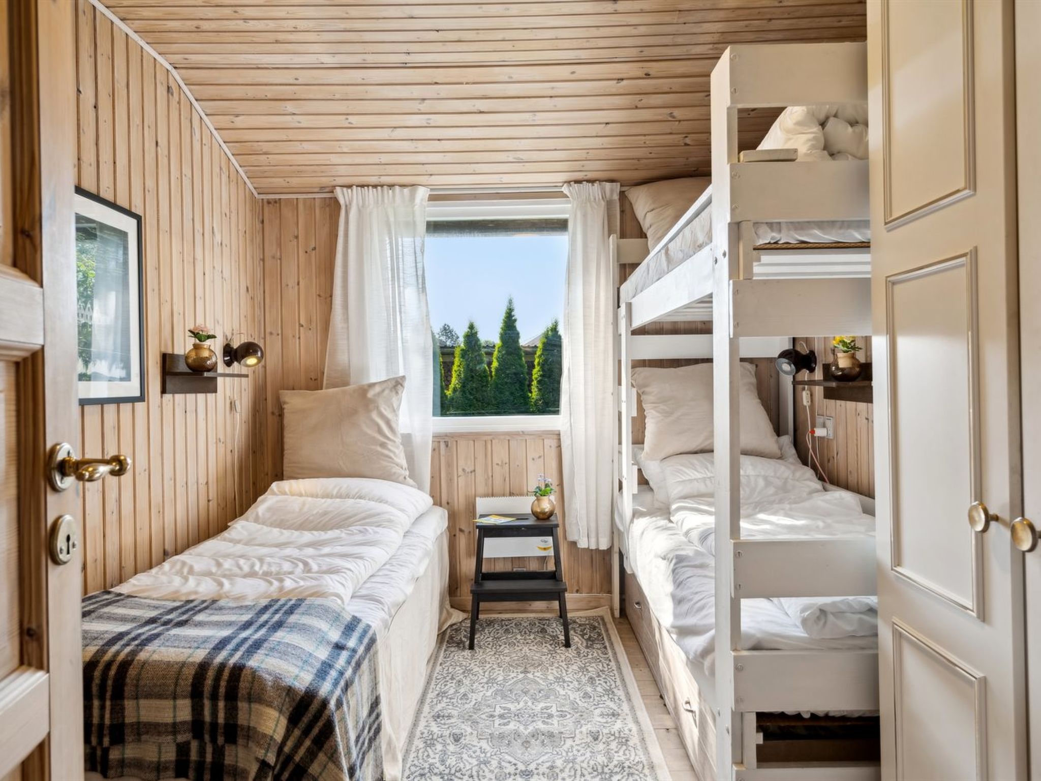 "Roald" - 320m from the sea-Binnen