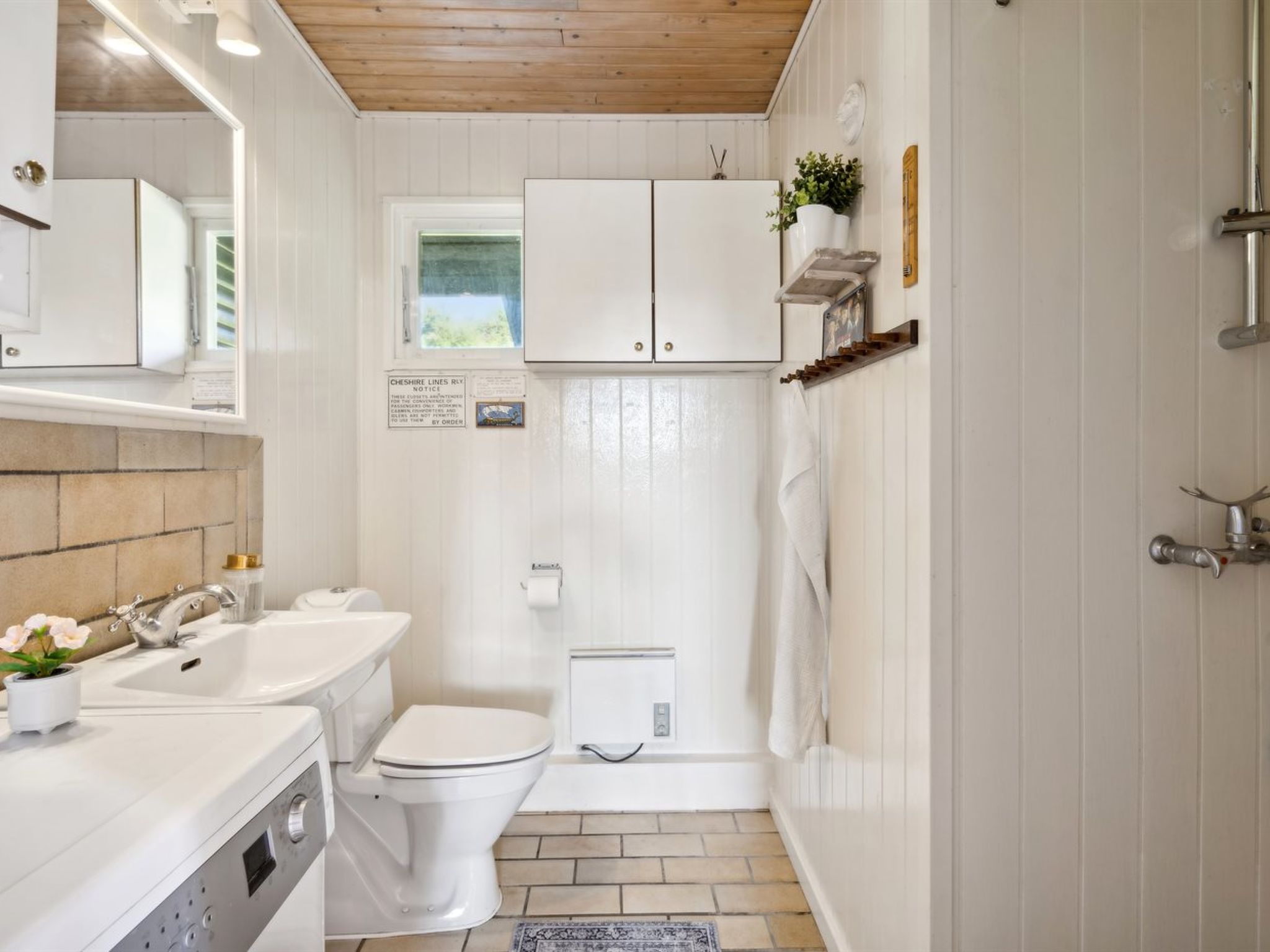 "Roald" - 320m from the sea-Binnen