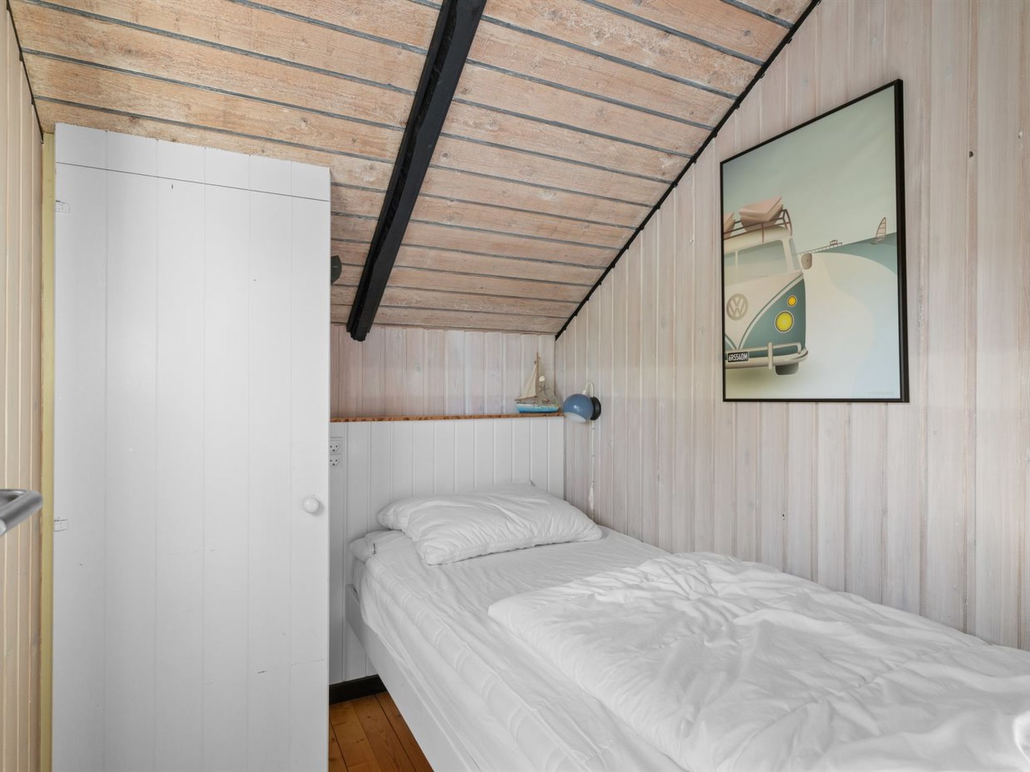 "Allin" - 350m from the sea-Binnen