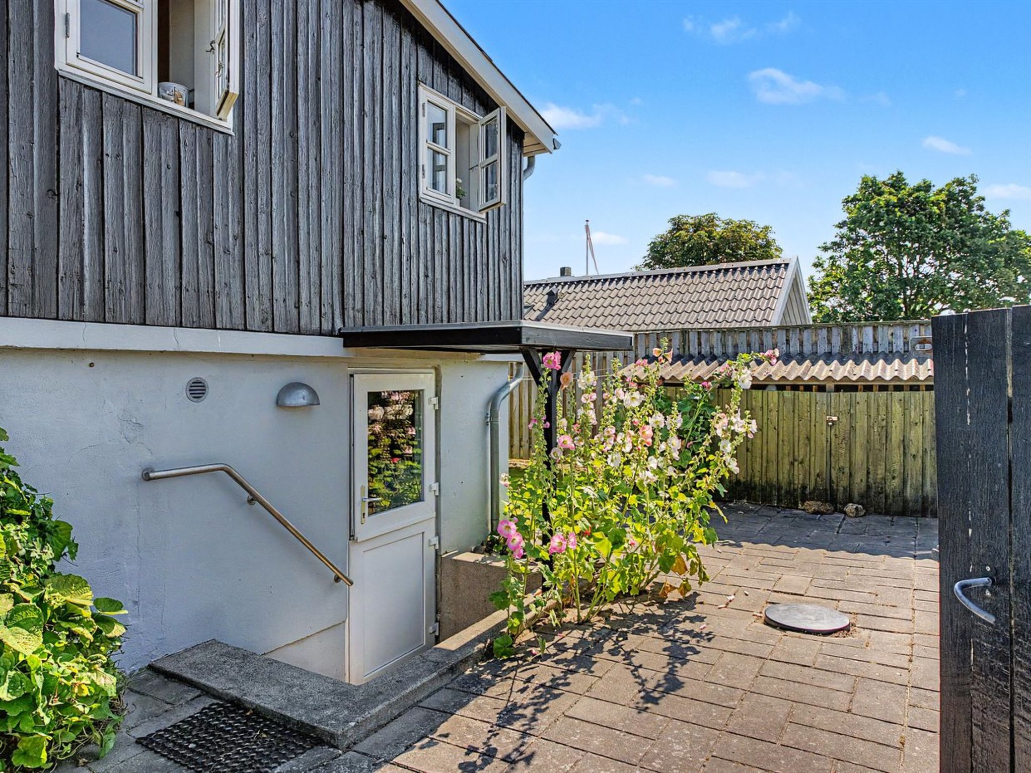 "Nedelko" - 20m from the sea - Buiten