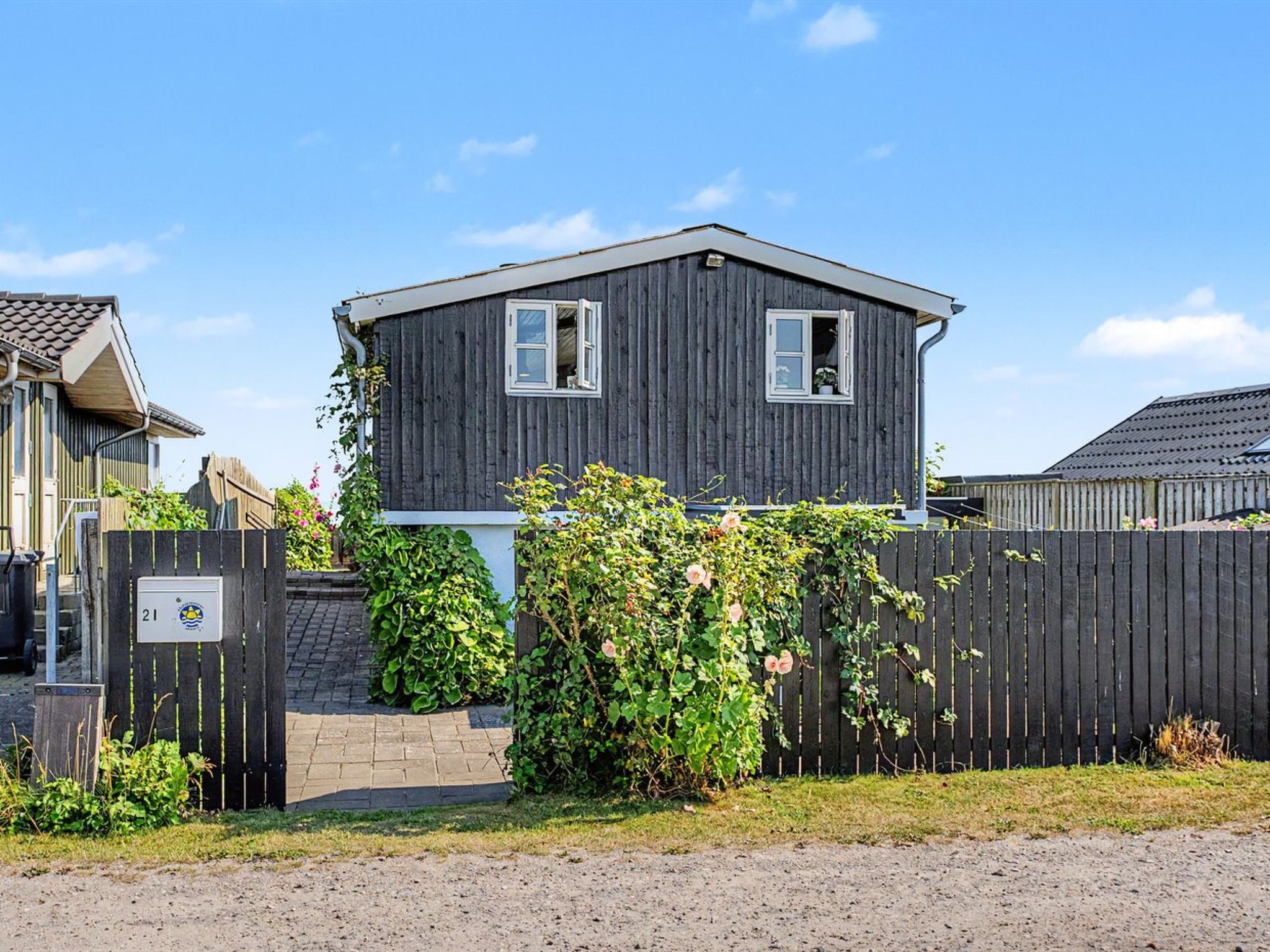 "Nedelko" - 20m from the sea - Buiten