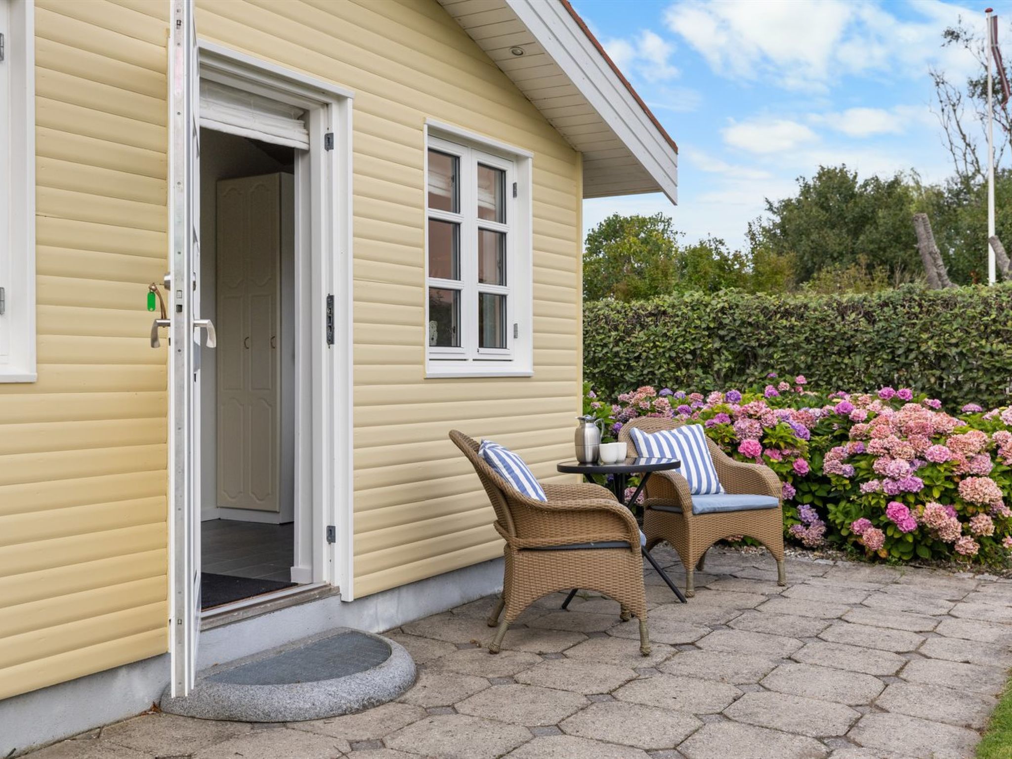 "Lenya" - 60m from the sea-Binnen