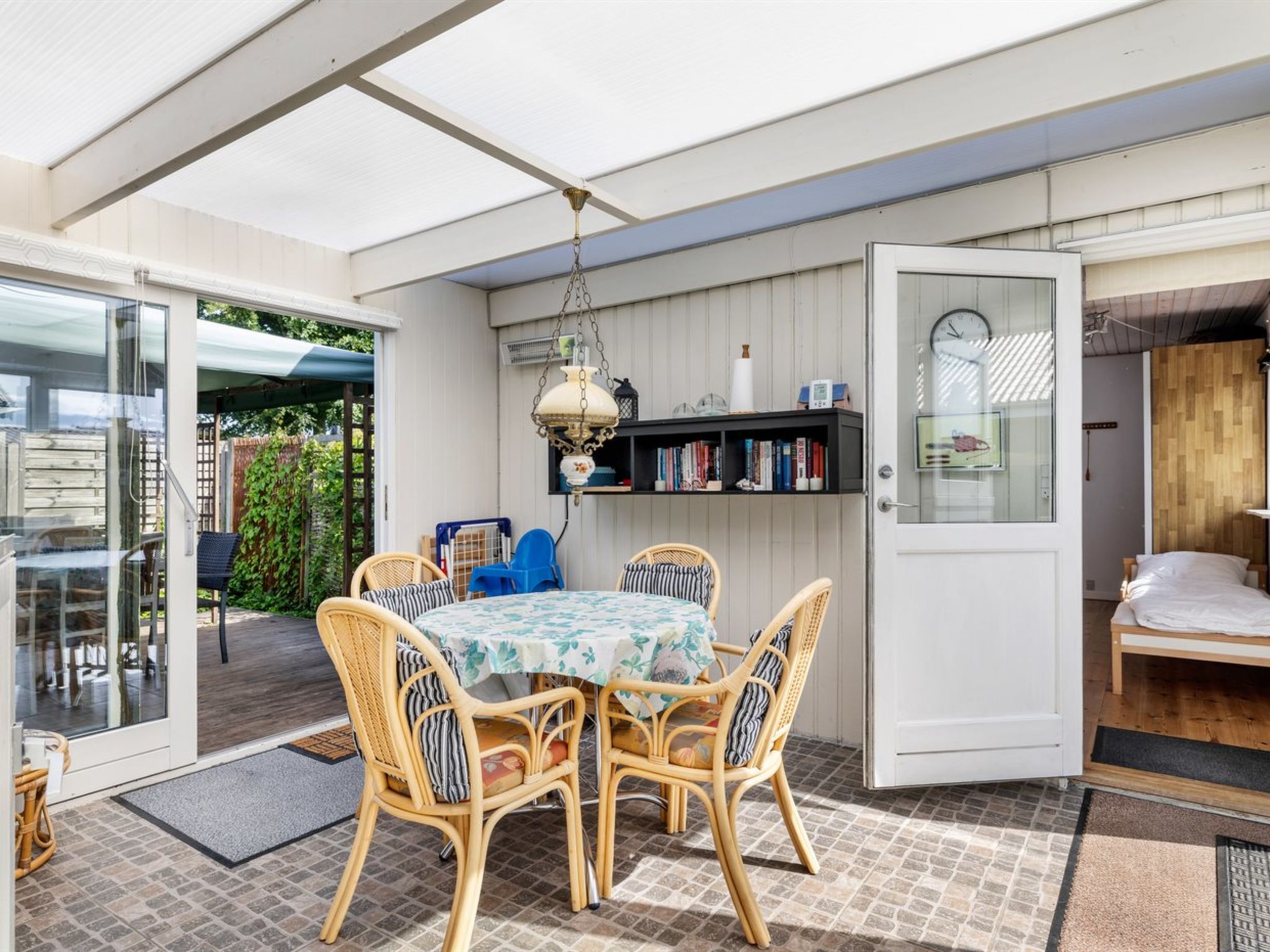 "Edeltraud" - 100m from the sea-Drinnen