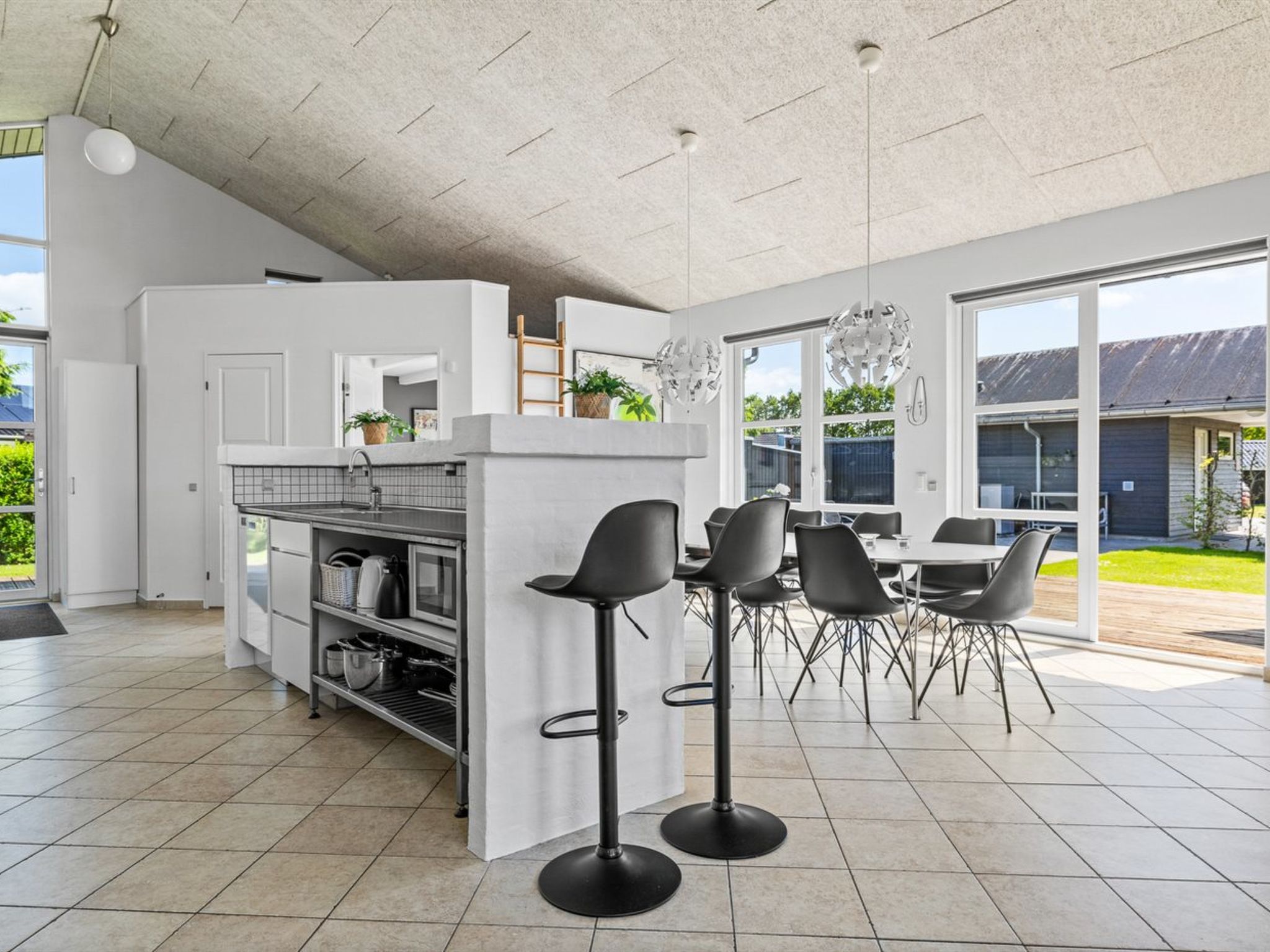 "Mildred" - 400m from the sea-Binnen