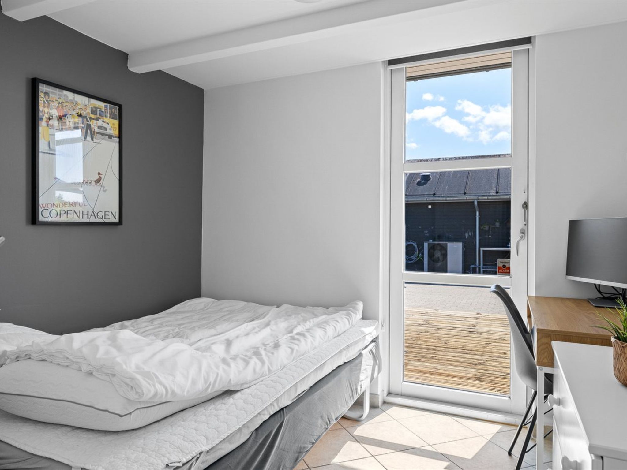 "Mildred" - 400m from the sea-Binnen