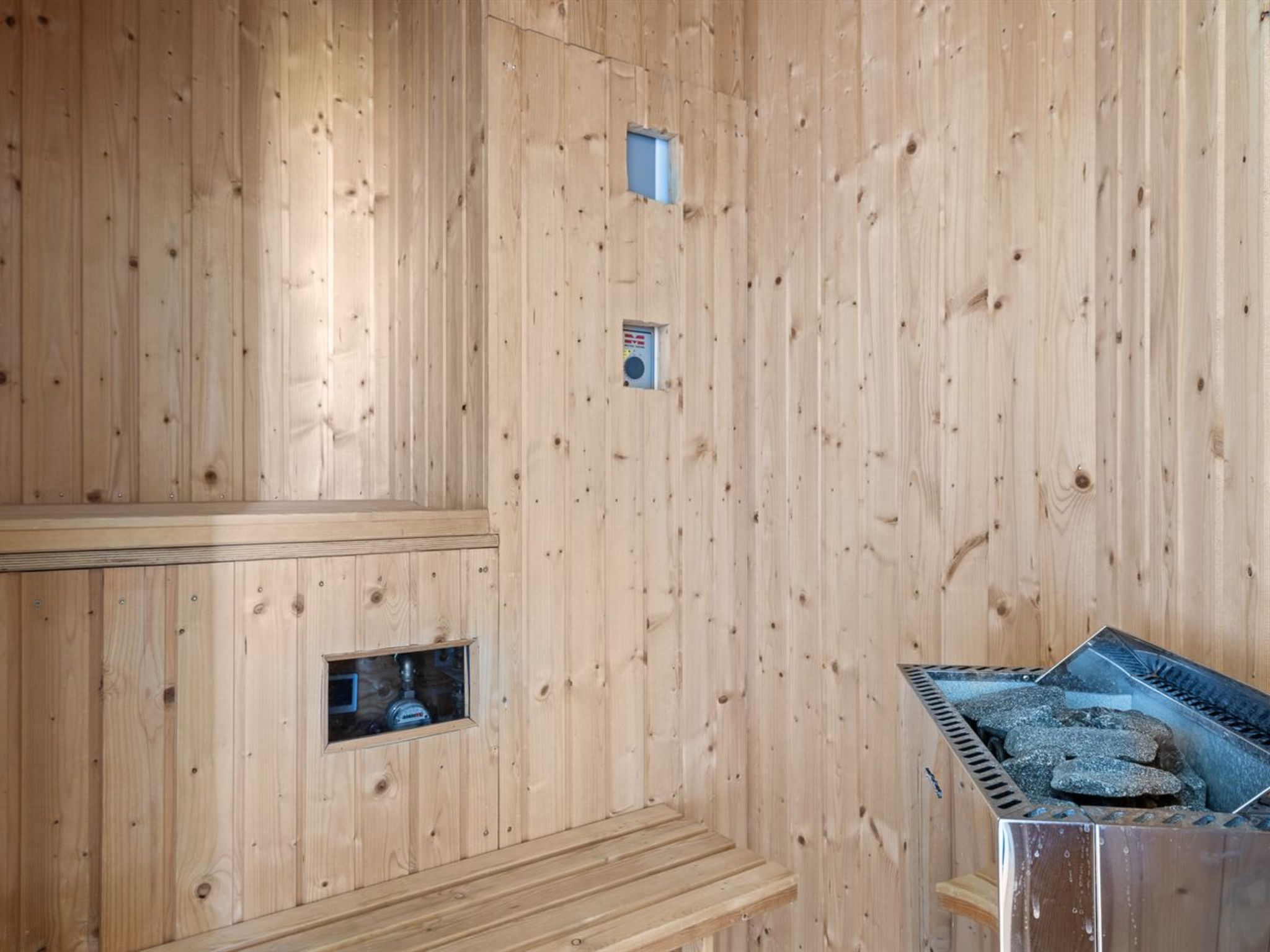 "Mildred" - 400m from the sea-Binnen