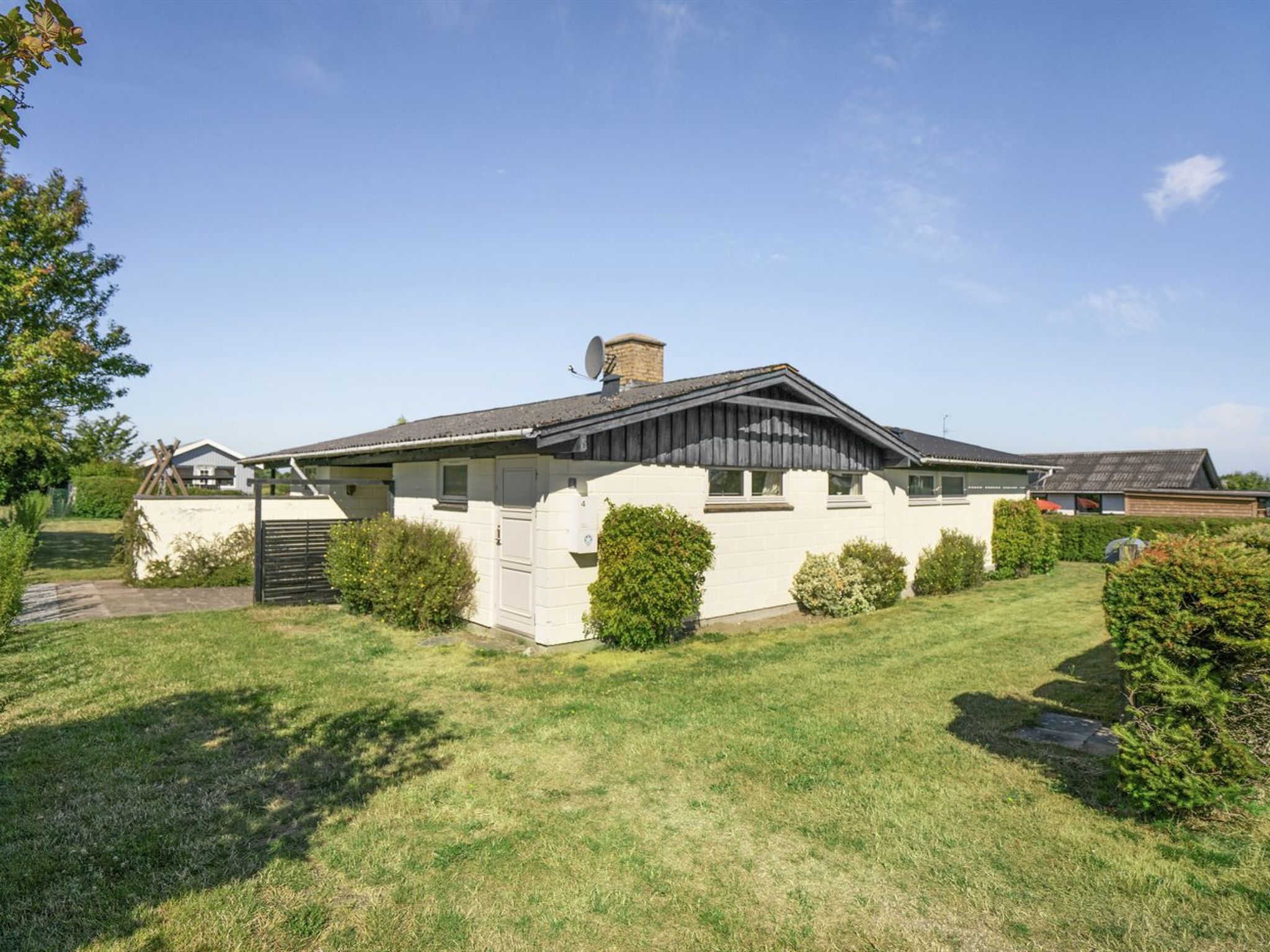 "Evald" - 200m from the sea - Buiten