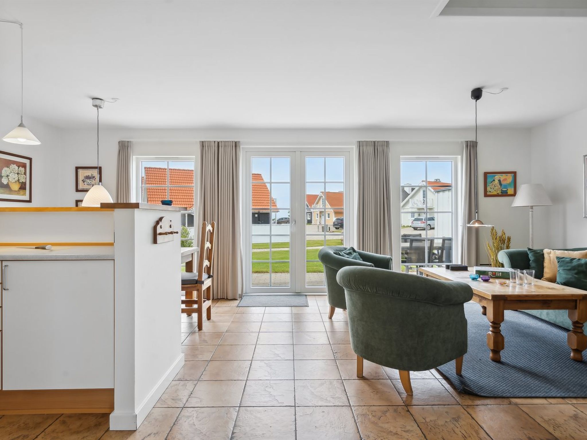"Matleena" - 200m from the sea - Binnen