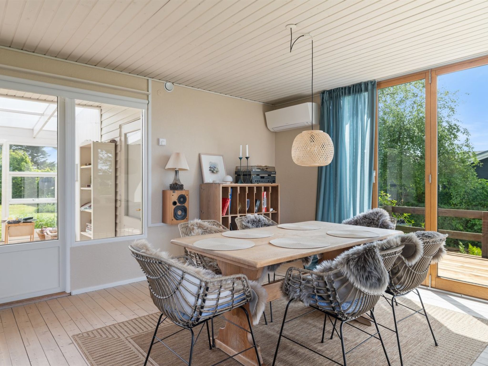 "Nis" - 250m from the sea - Binnen