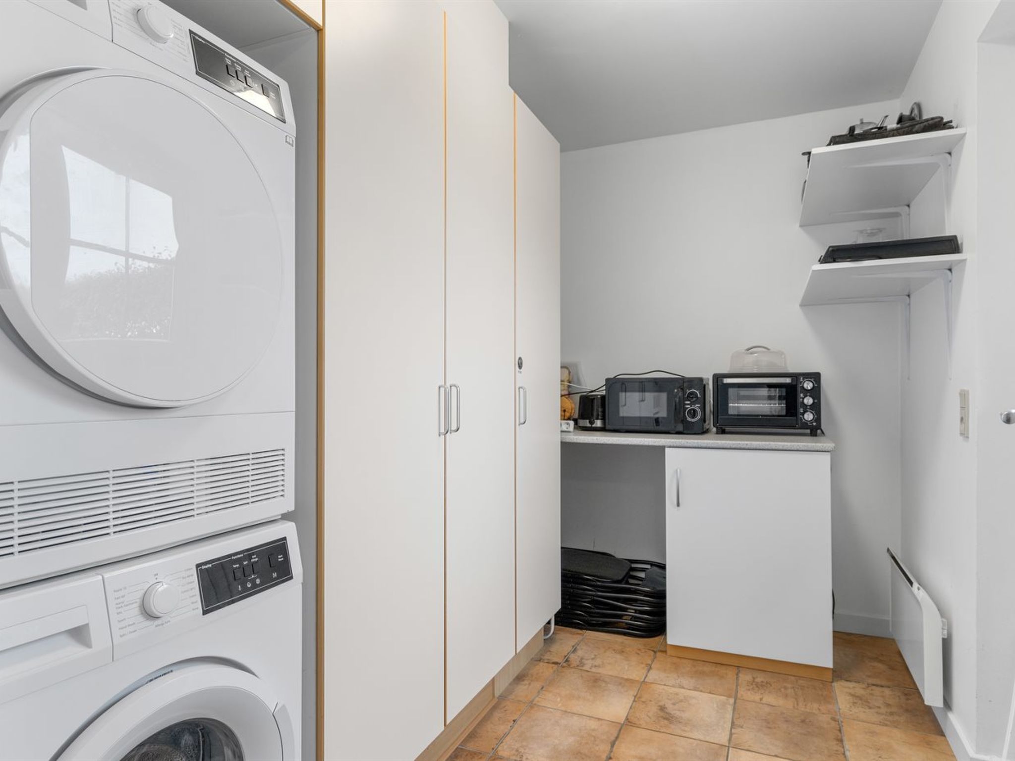 "Skarthi" - 300m from the sea-Inside