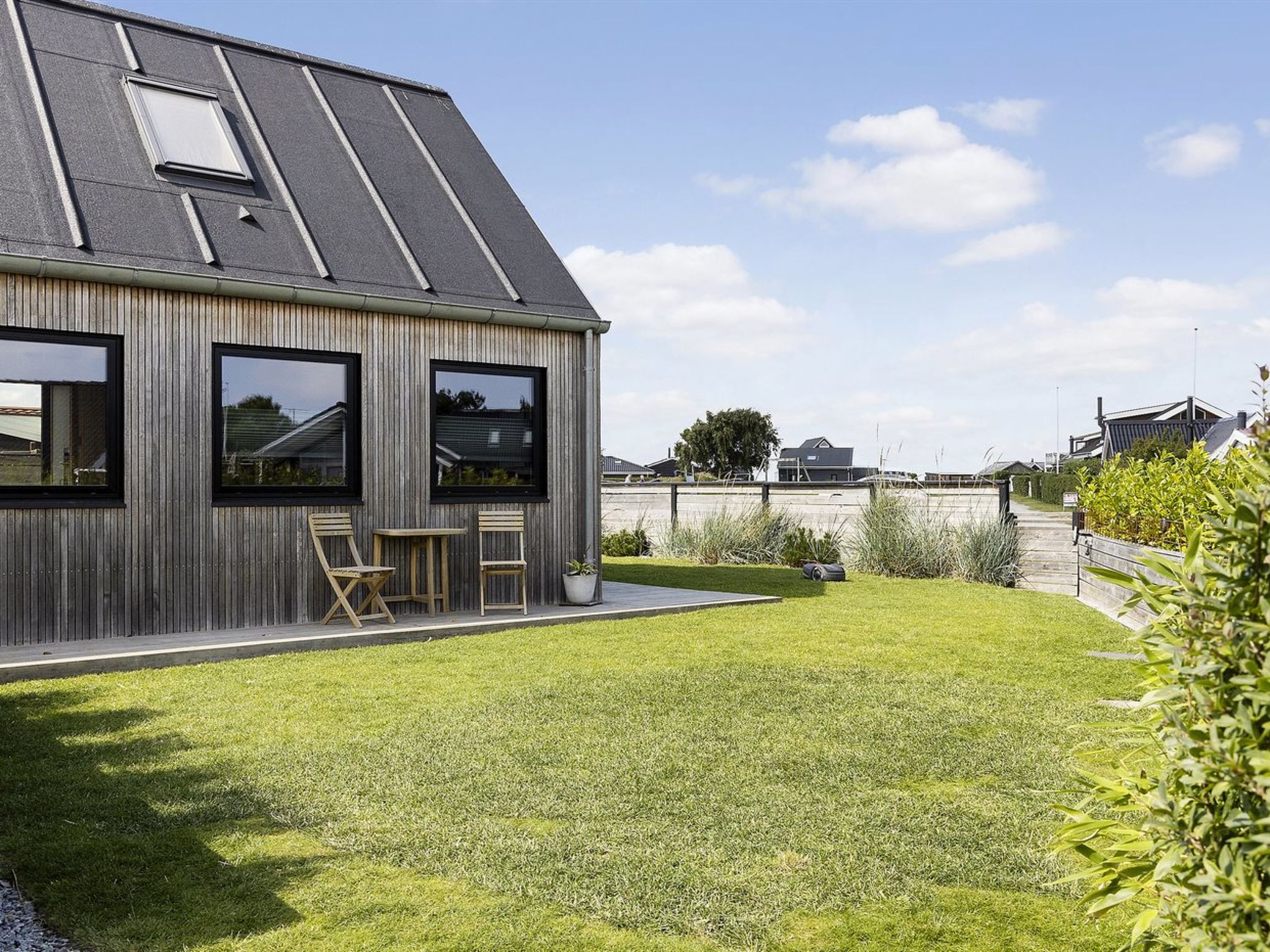 "Greta" - 125m from the sea-Draußen