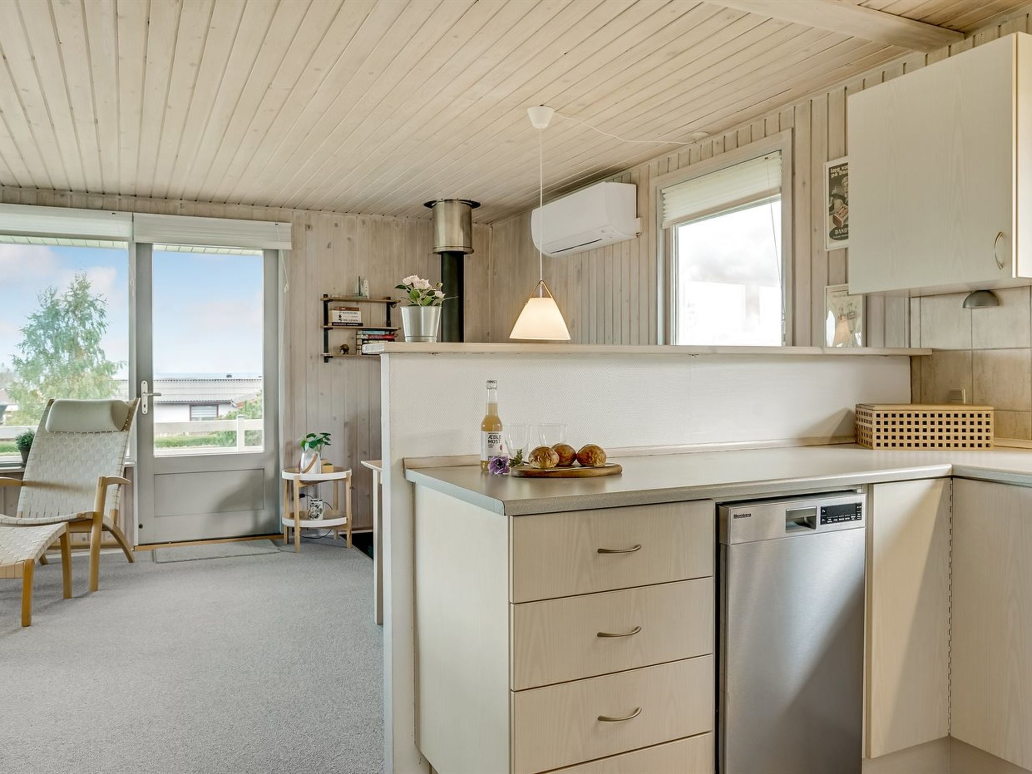 "Fita" - 300m from the sea - Drinnen