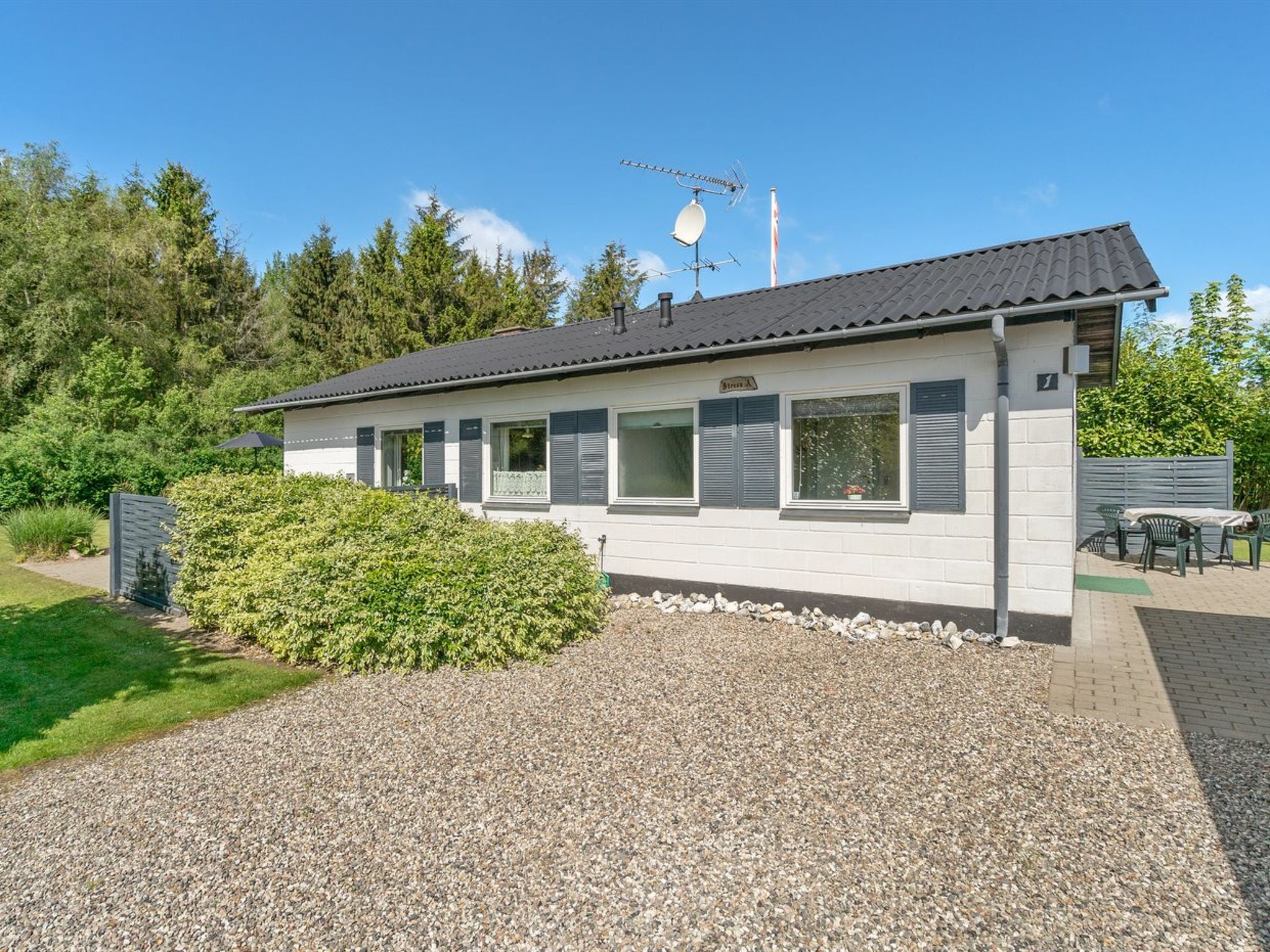 "Suni" - 400m from the sea - Buiten