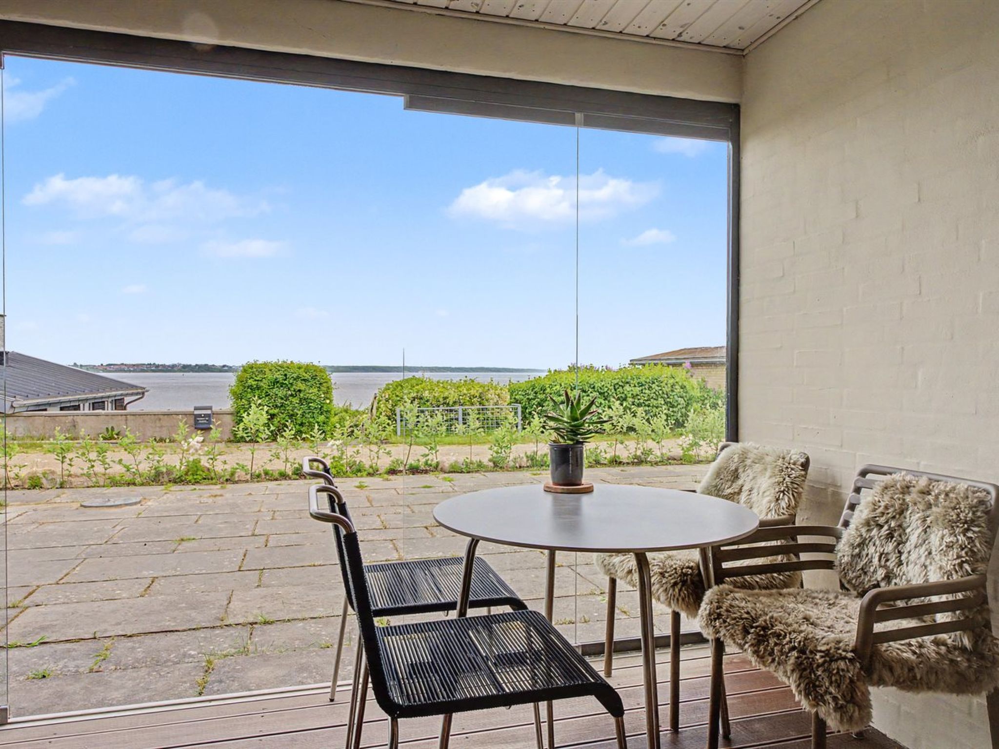 "Laila" - 50m from the sea - Buiten