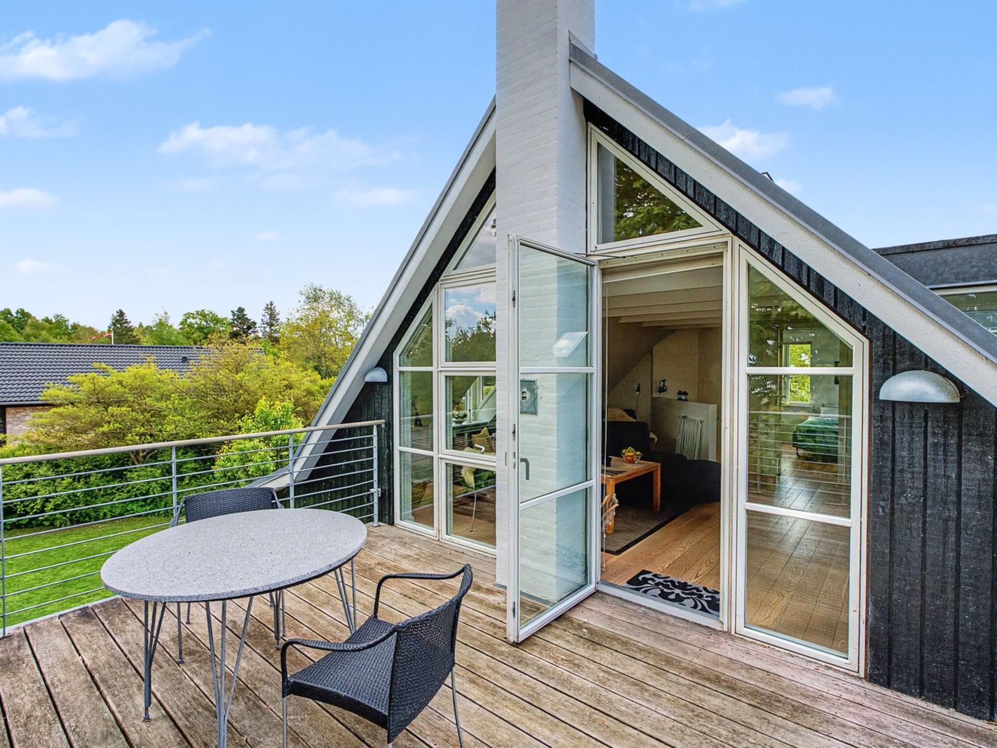 "Gullan" - 75m from the sea