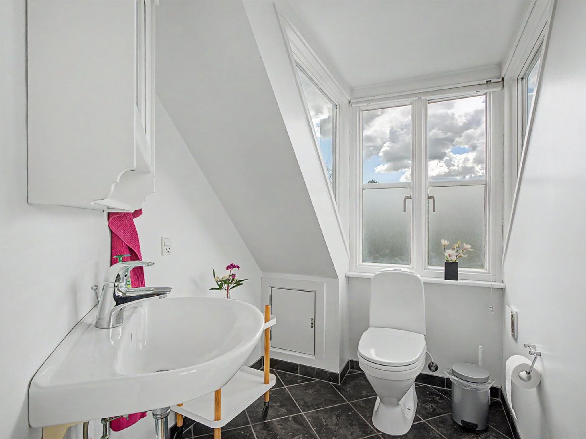 "Gullan" - 75m from the sea - Binnen