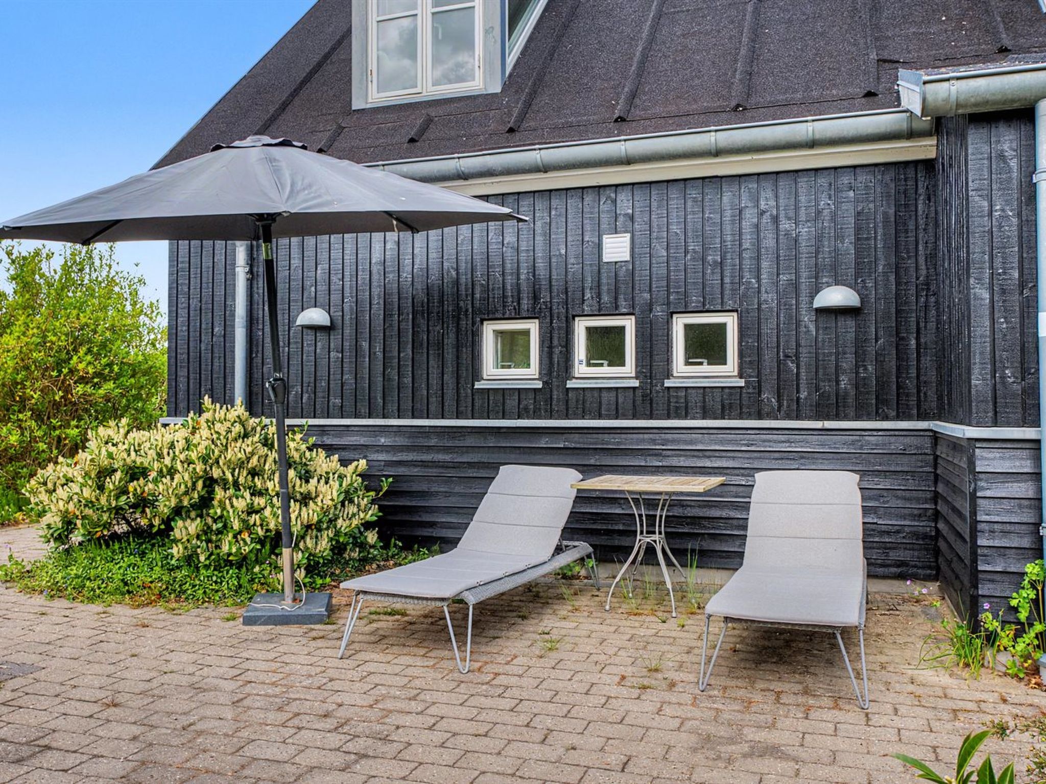 "Gullan" - 75m from the sea - Buiten