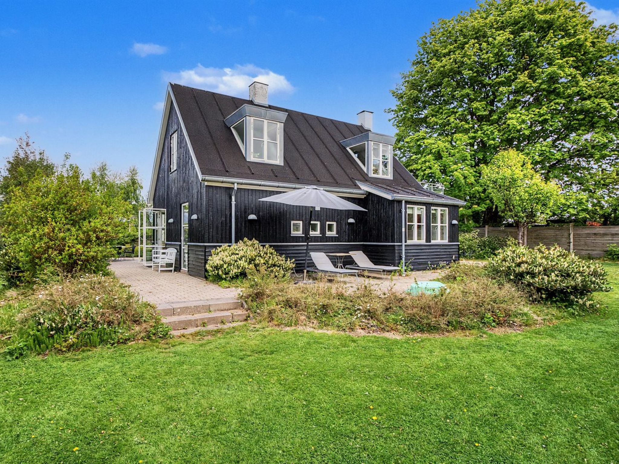 "Gullan" - 75m from the sea - Buiten
