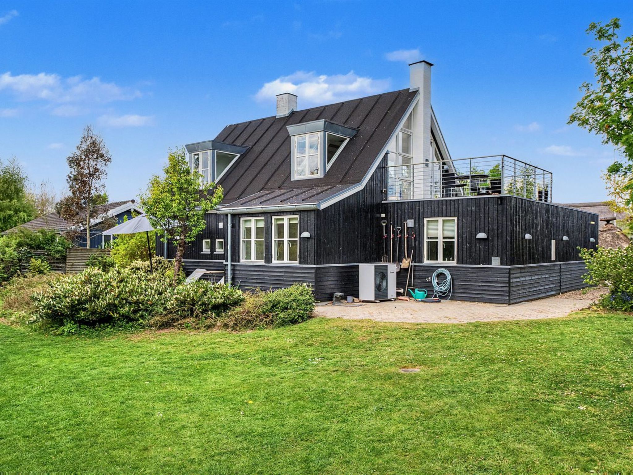 "Gullan" - 75m from the sea - Buiten