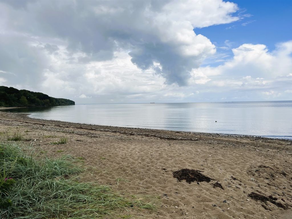 'Solja' - 85m from the sea