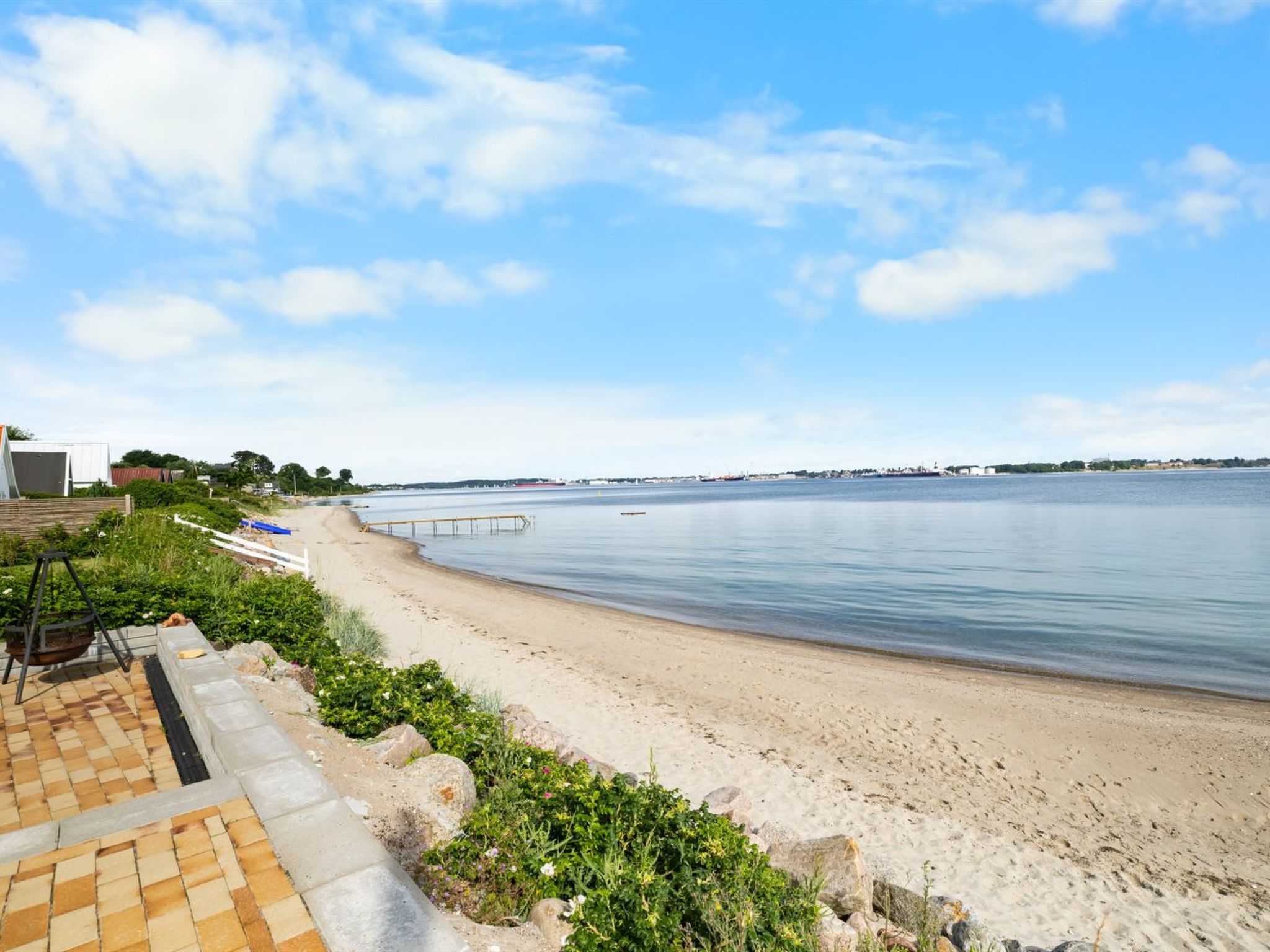 "Yngvy" - 10m from the sea-Buiten