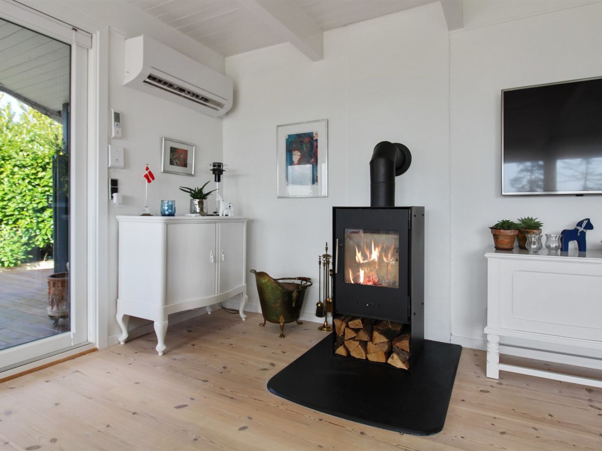 "Bisera" - 150m from the sea-Binnen