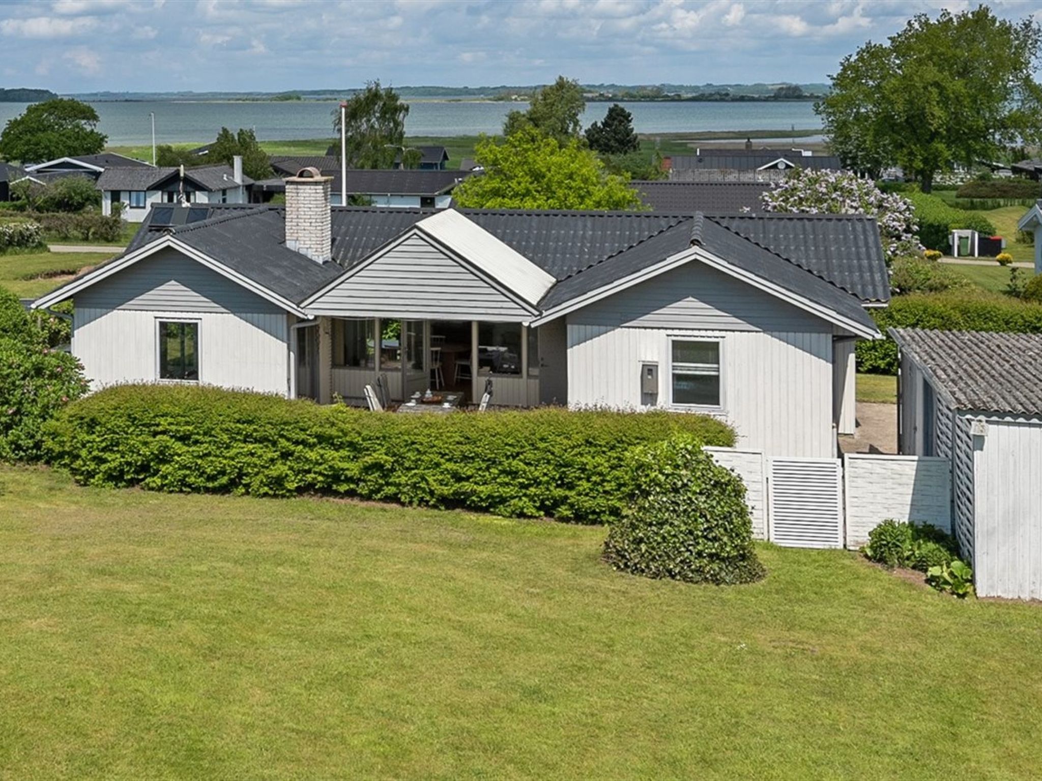 "Rise" - 250m from the sea - Buiten