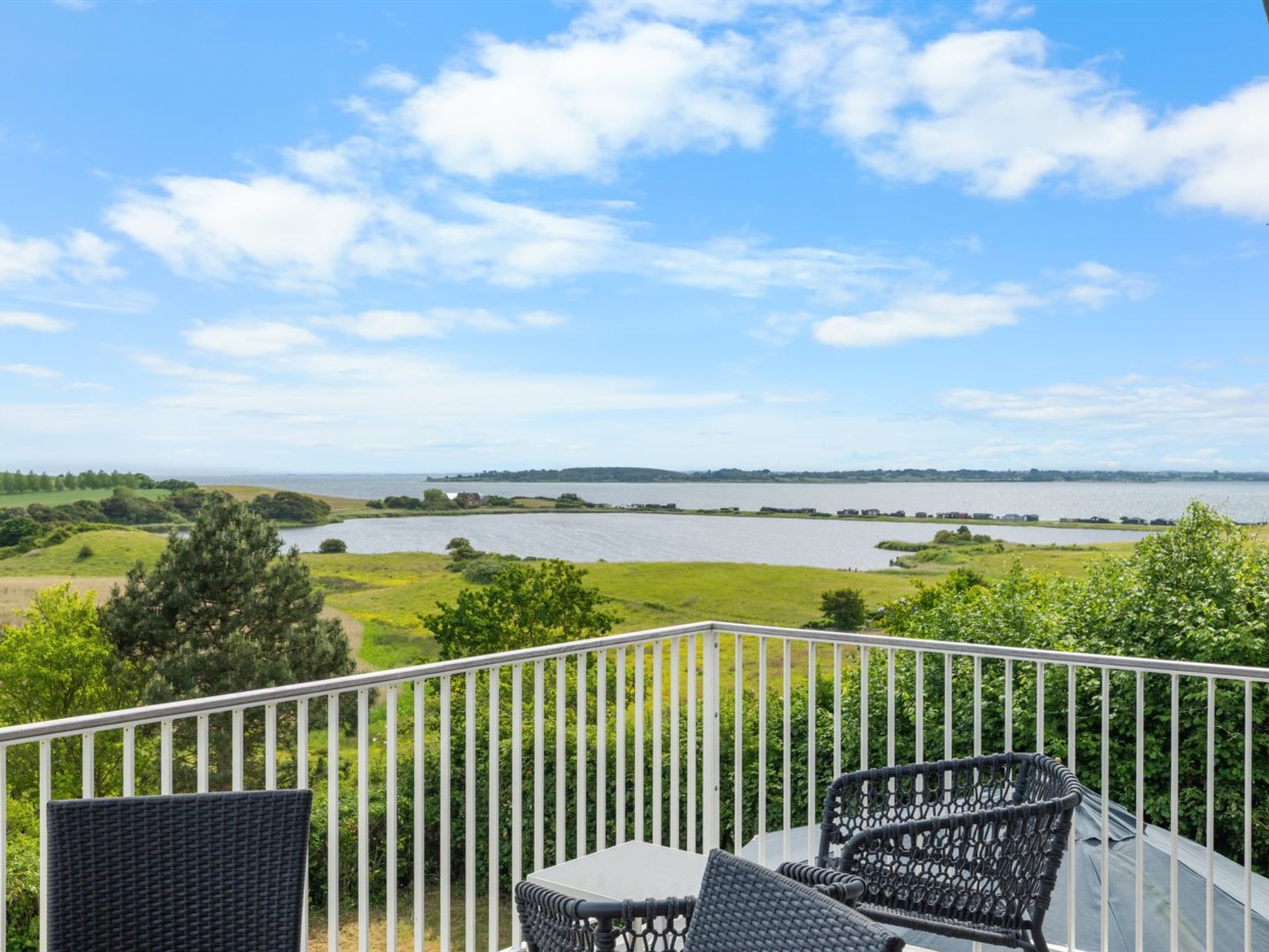"Chayton" - 450m from the sea - Buiten