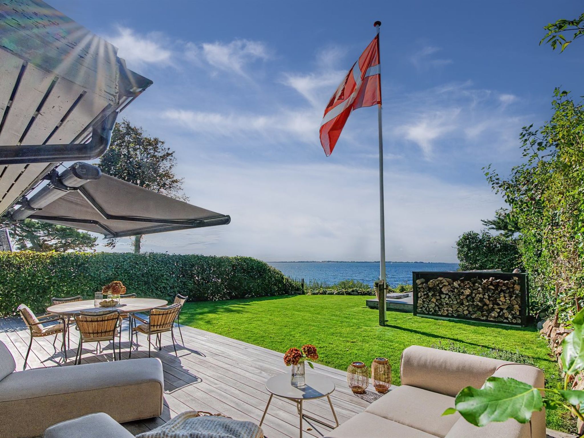 "Daike" - 25m from the sea