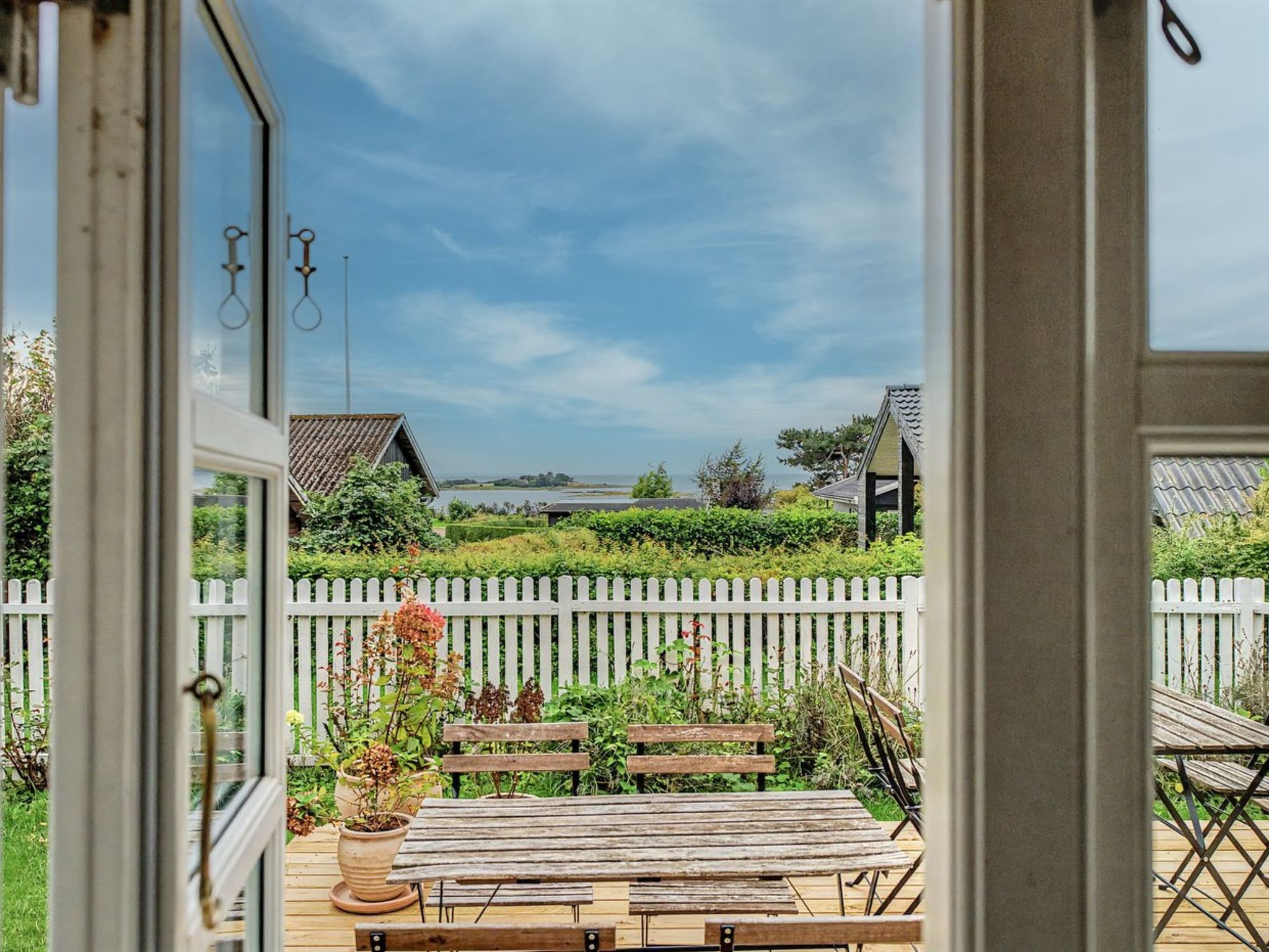 "Ilkka" - 220m from the sea - Outside