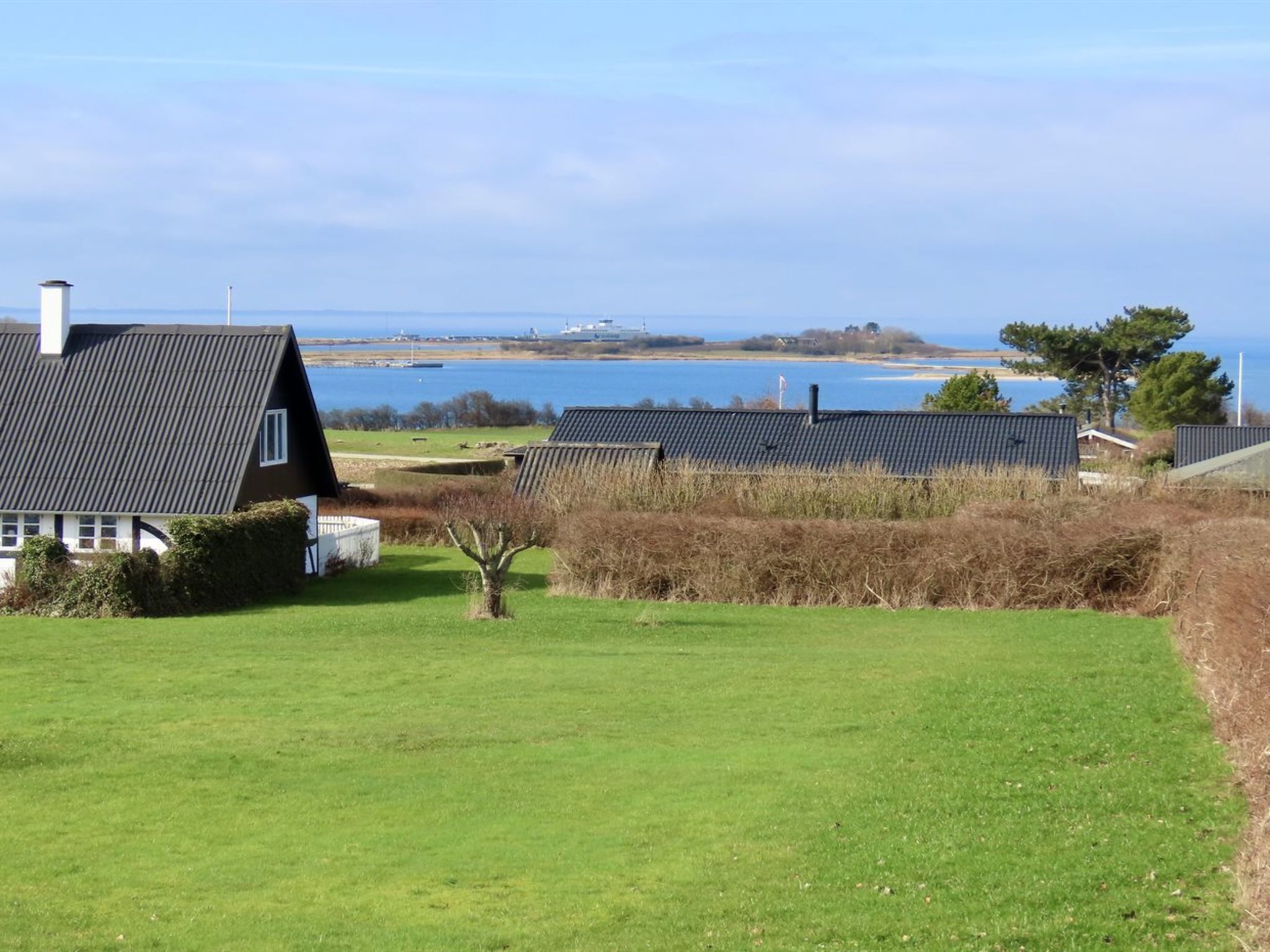 "Ilkka" - 220m from the sea - Buiten