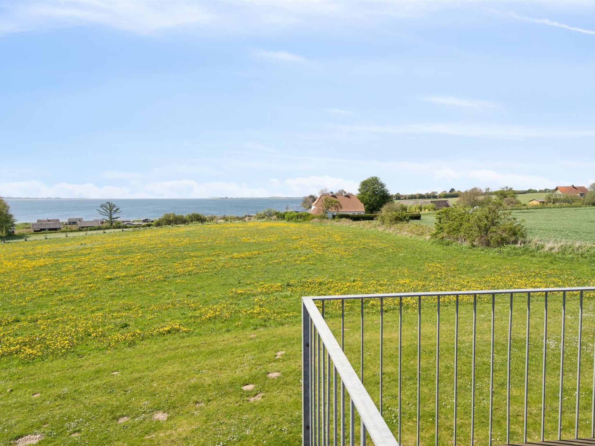 "Halvor" - 275m from the sea - Buiten