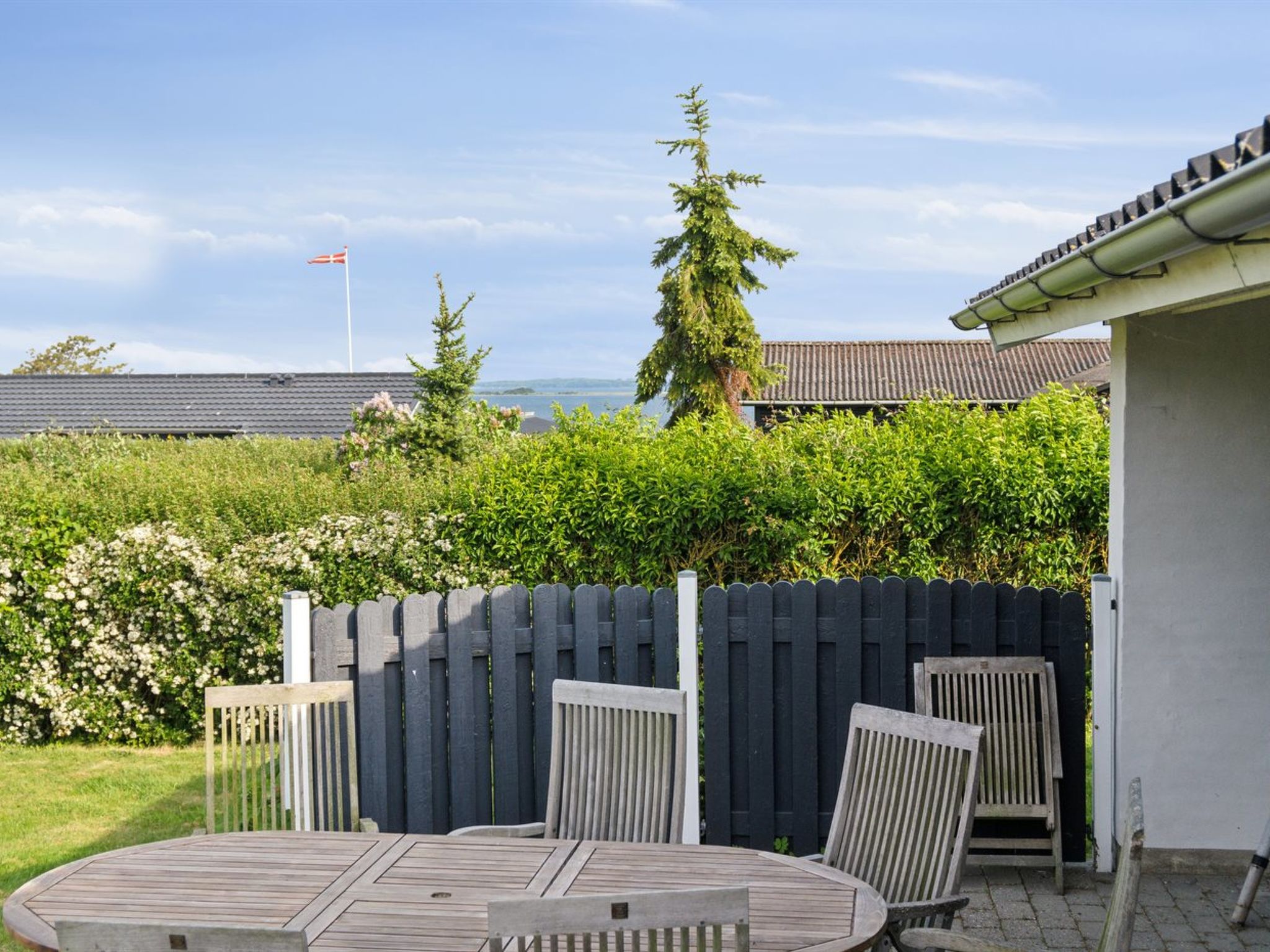 "Gudrun" - 250m from the sea - Buiten