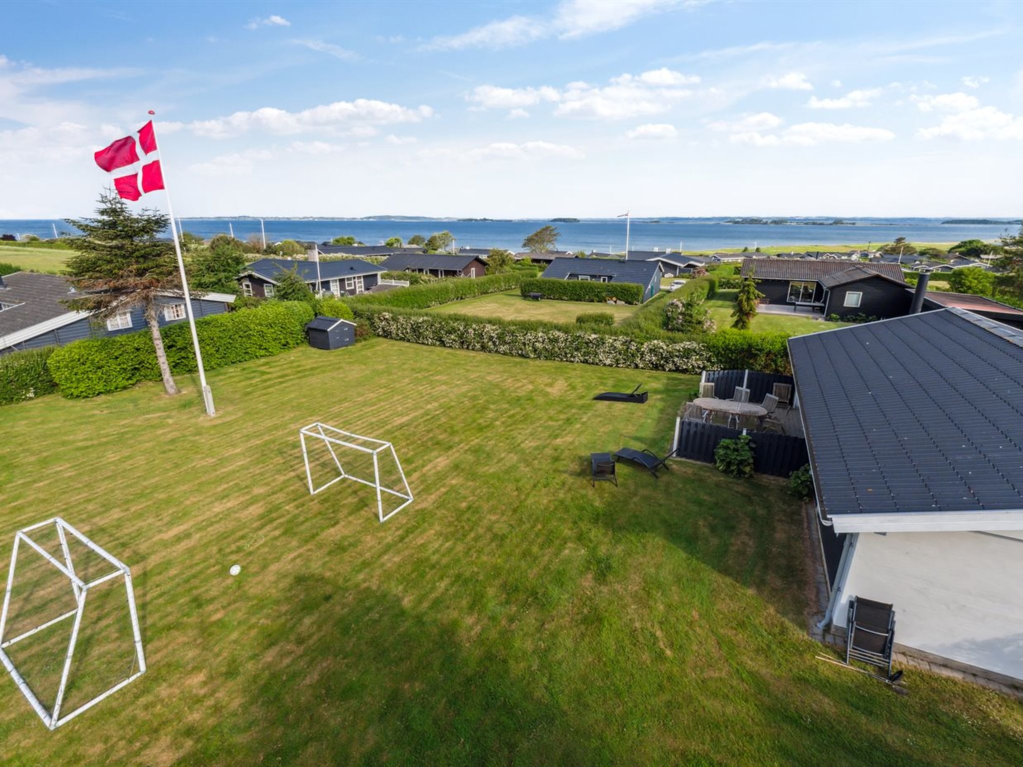 "Gudrun" - 250m from the sea - Buiten