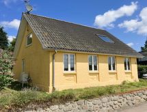 "Thessa" - 4km from the sea