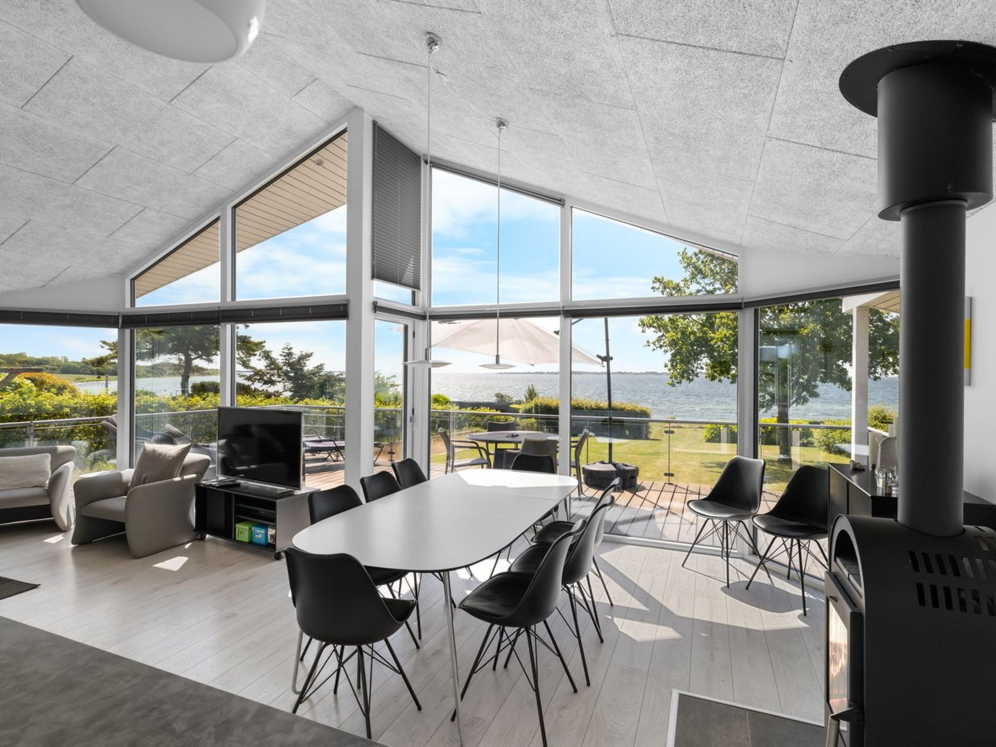 "Ubavka" - 100m from the sea-Drinnen