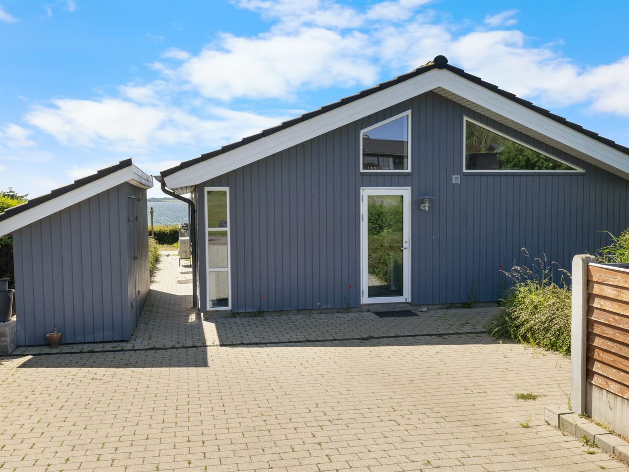 "Ubavka" - 100m from the sea-Draußen